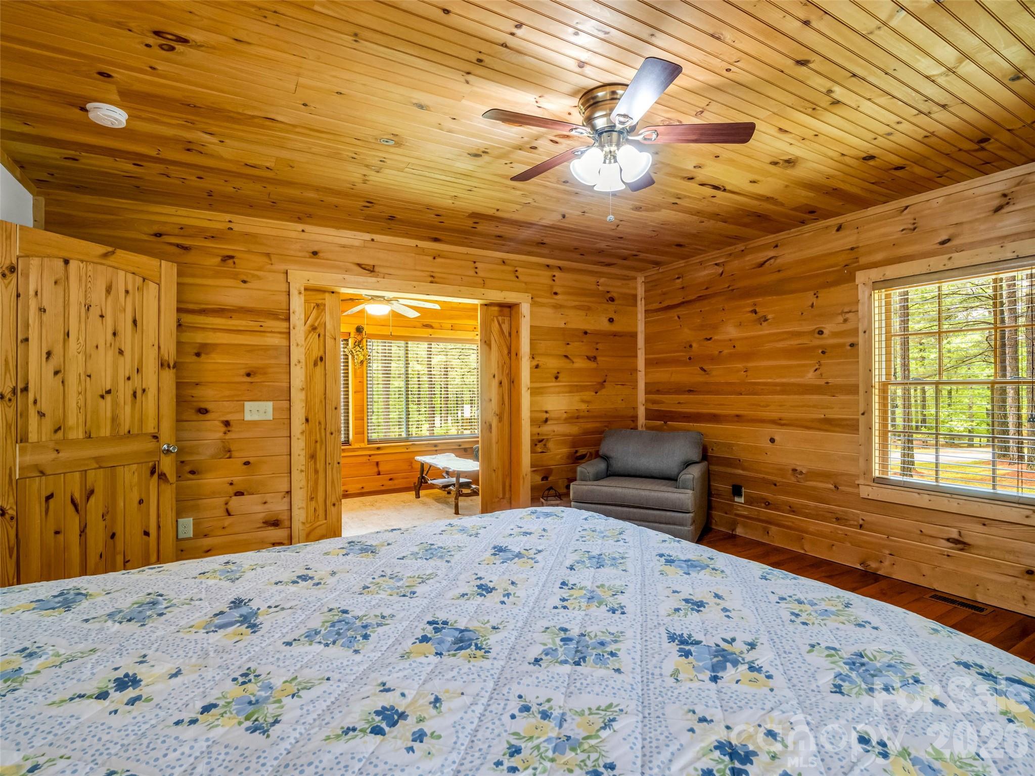 442 Whitestone Circle — Union Mills