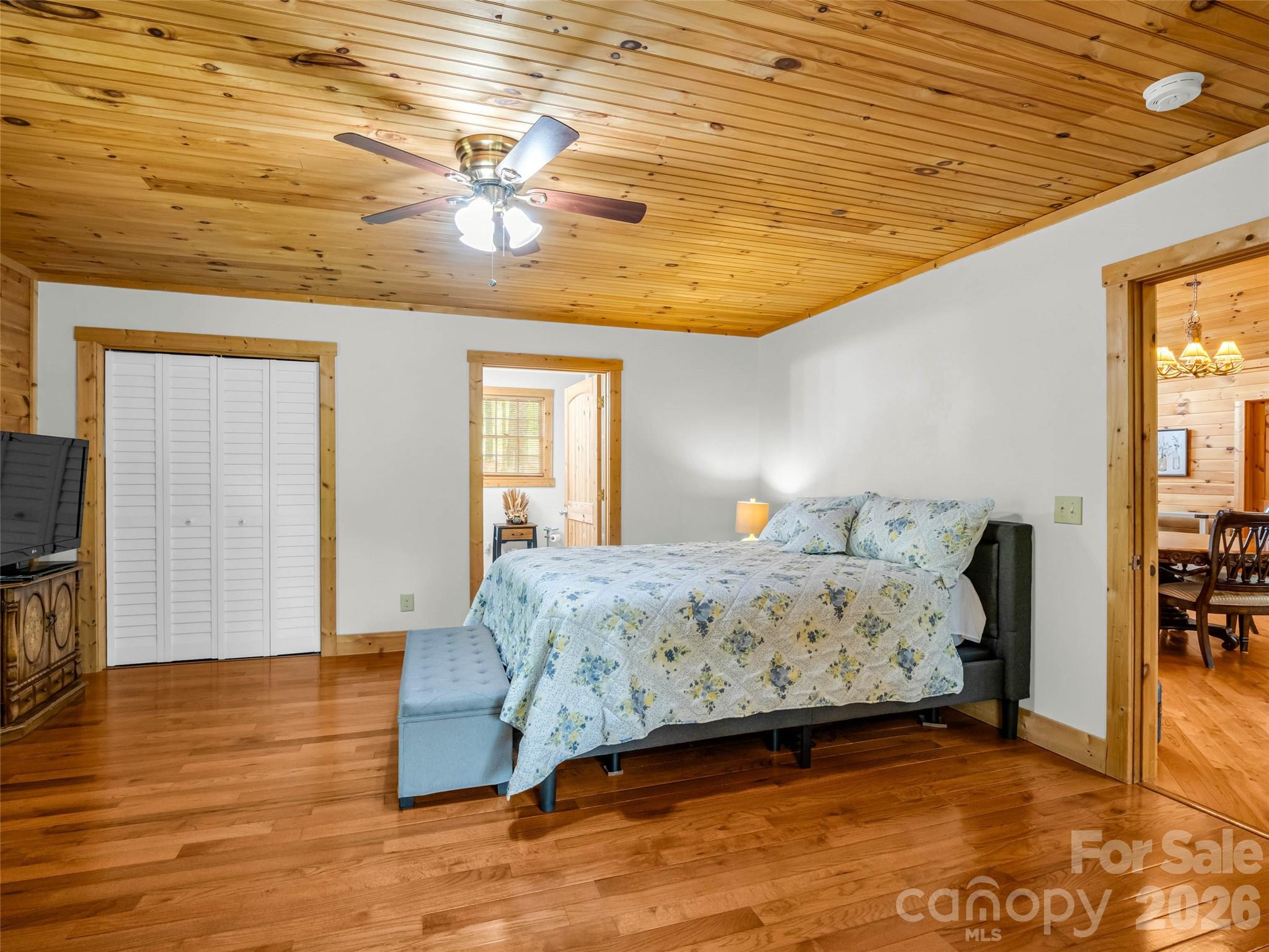 442 Whitestone Circle — Union Mills
