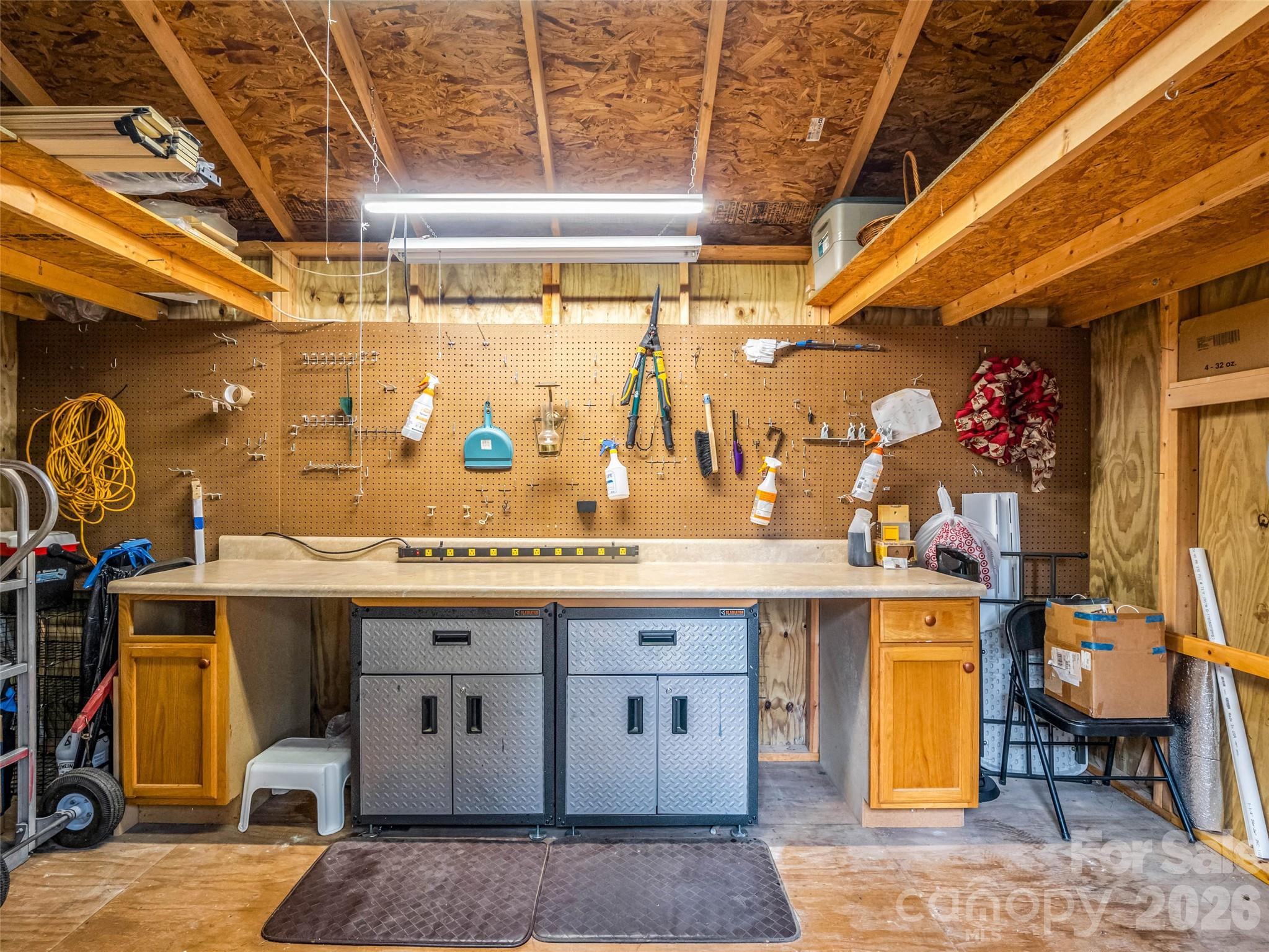 442 Whitestone Circle — Union Mills