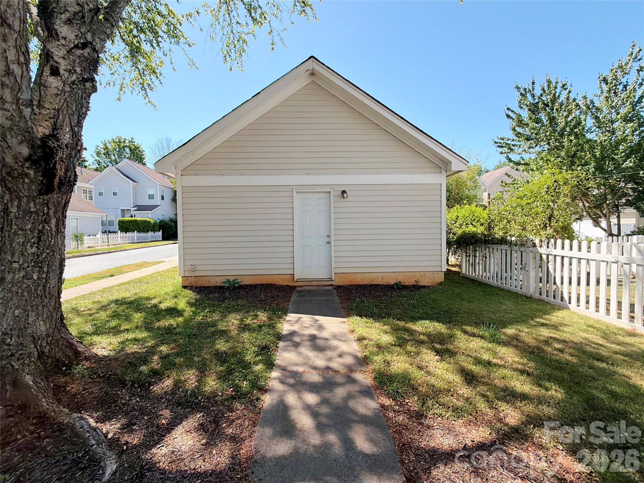 11223 Blue Cedar Lane — Charlotte