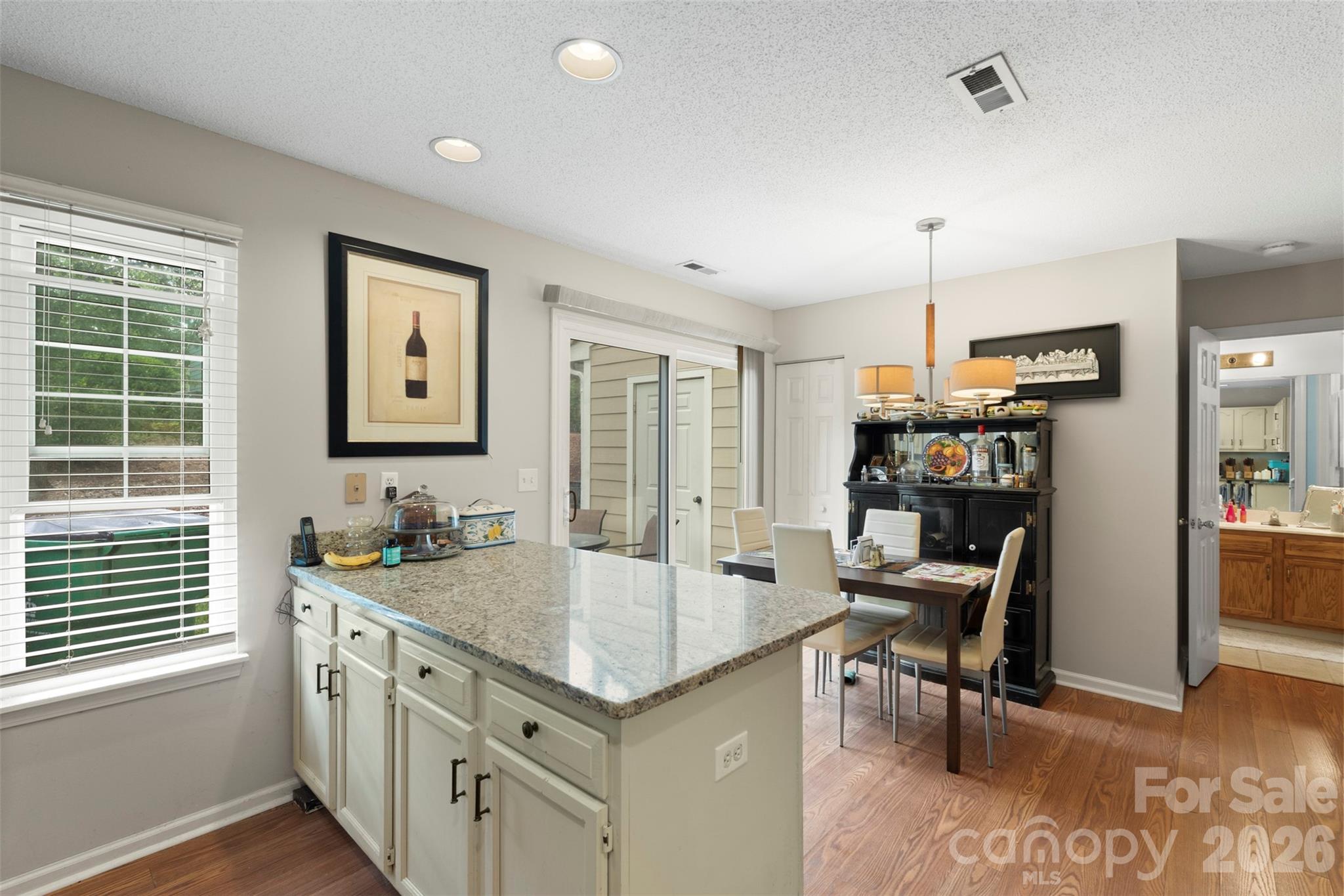 9005 Four Mile Creek Road — Charlotte