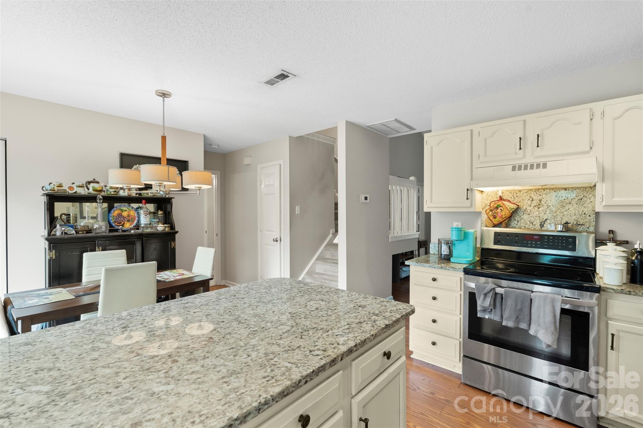 9005 Four Mile Creek Road — Charlotte