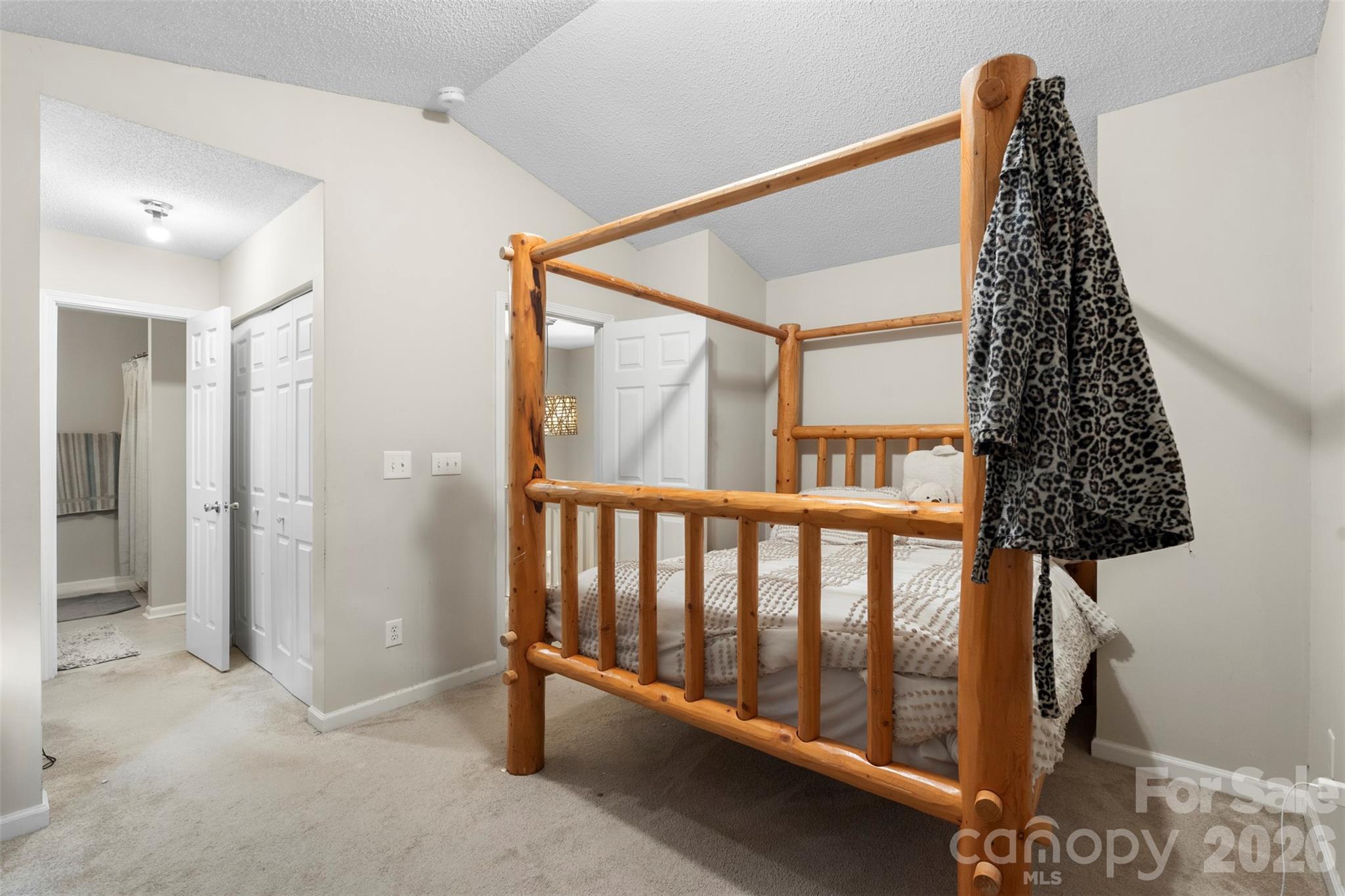 9005 Four Mile Creek Road — Charlotte