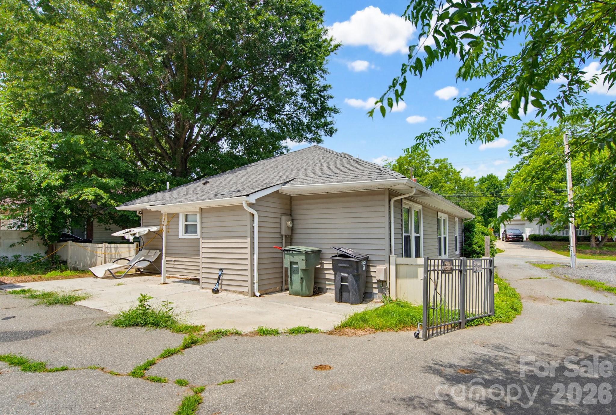 835 Old Charlotte Road SW — Concord