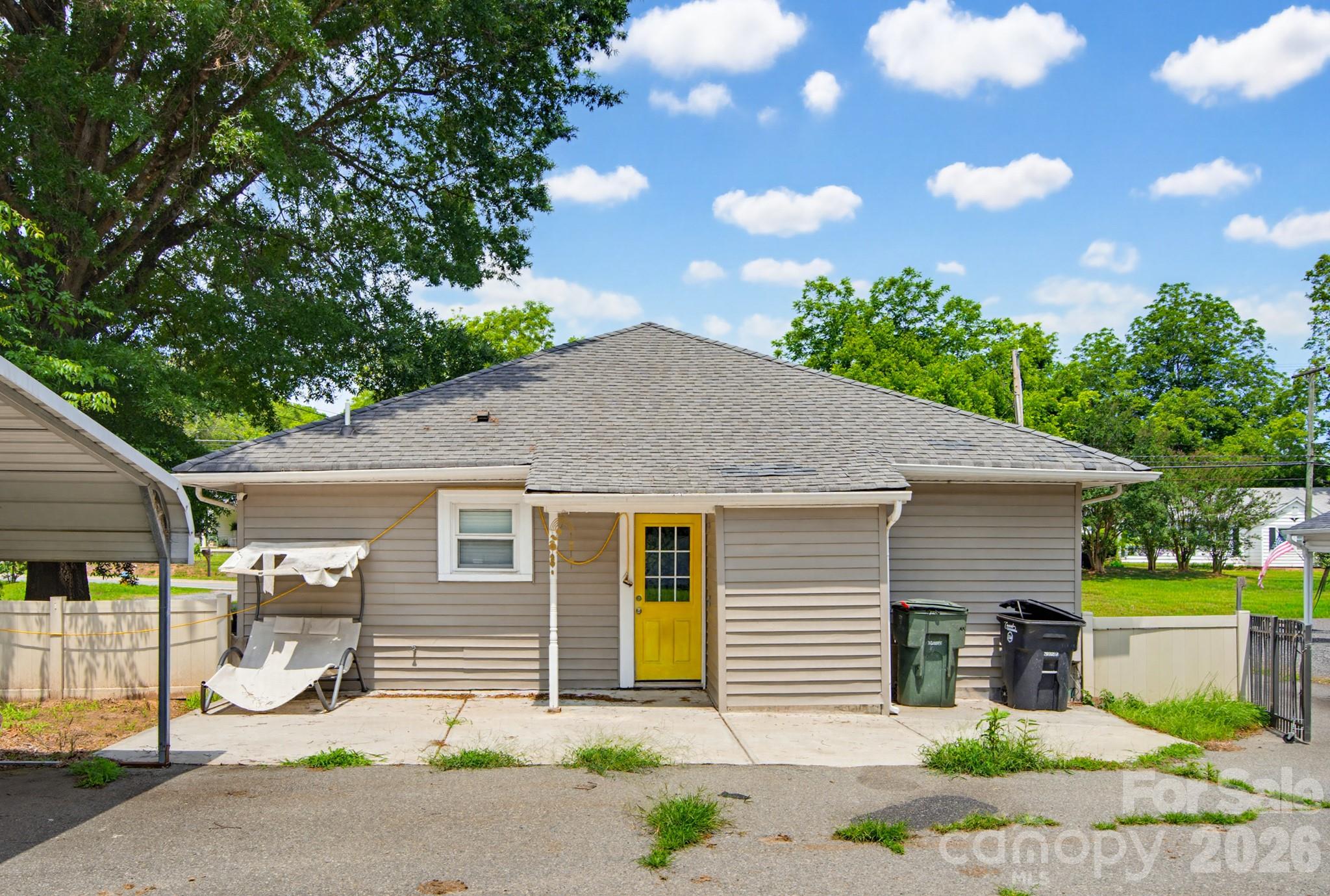 835 Old Charlotte Road SW — Concord