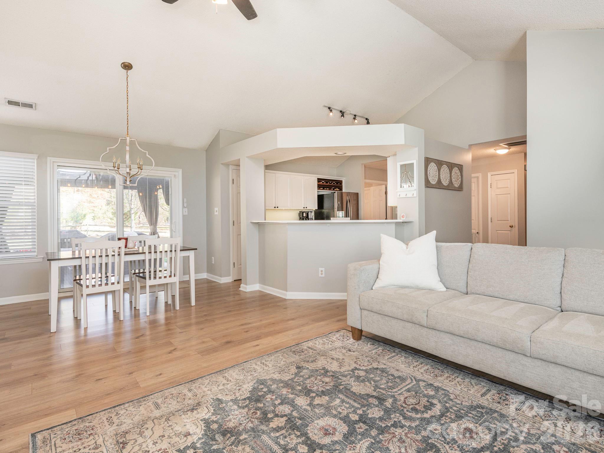 3930 Huntmeadow Drive — Charlotte