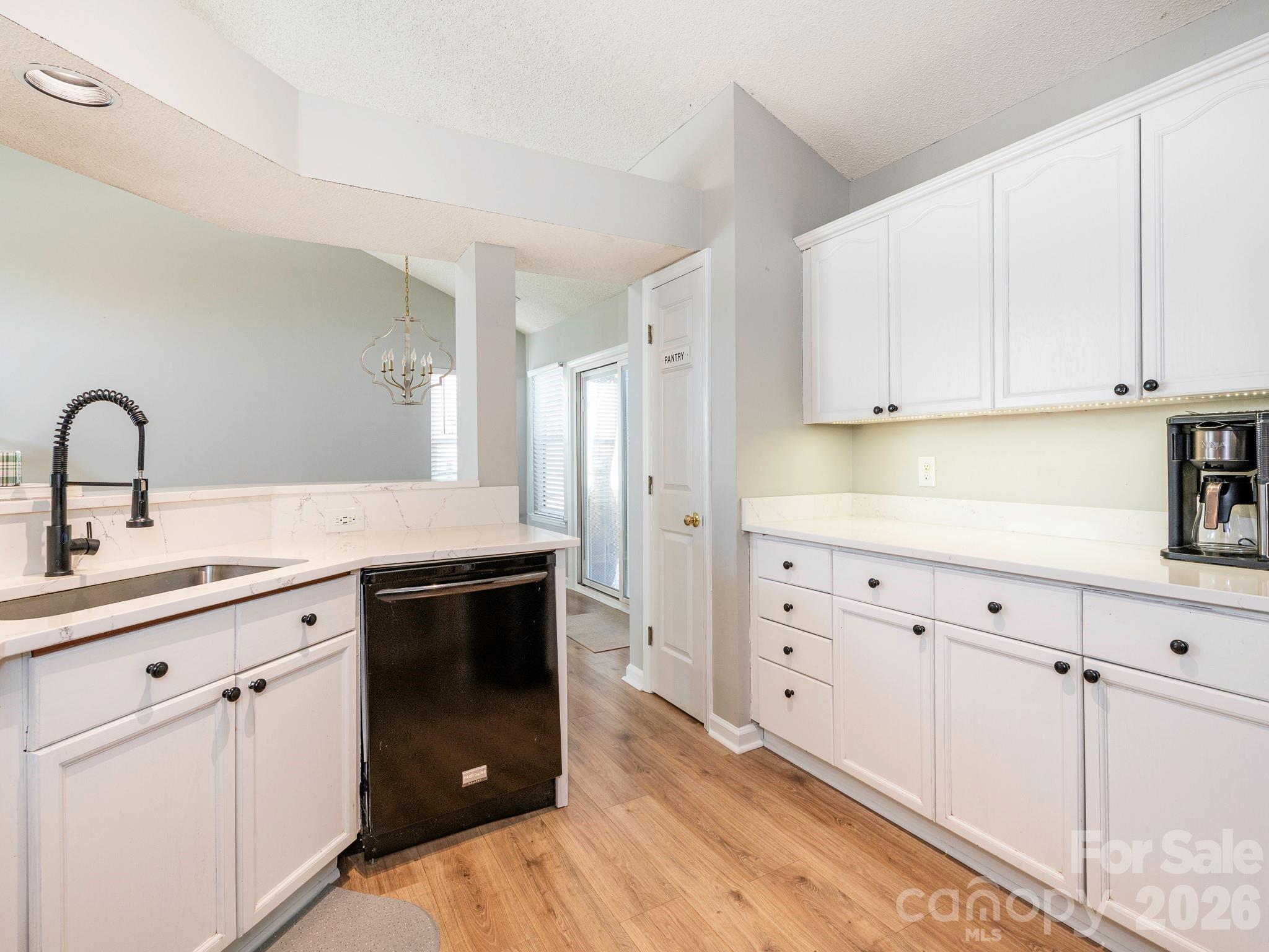 3930 Huntmeadow Drive — Charlotte