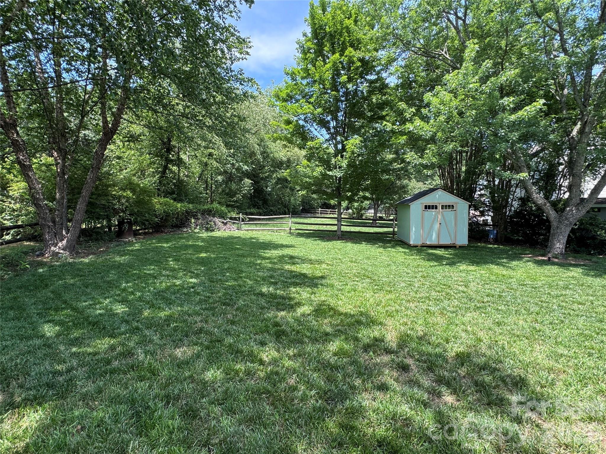 3930 Huntmeadow Drive — Charlotte