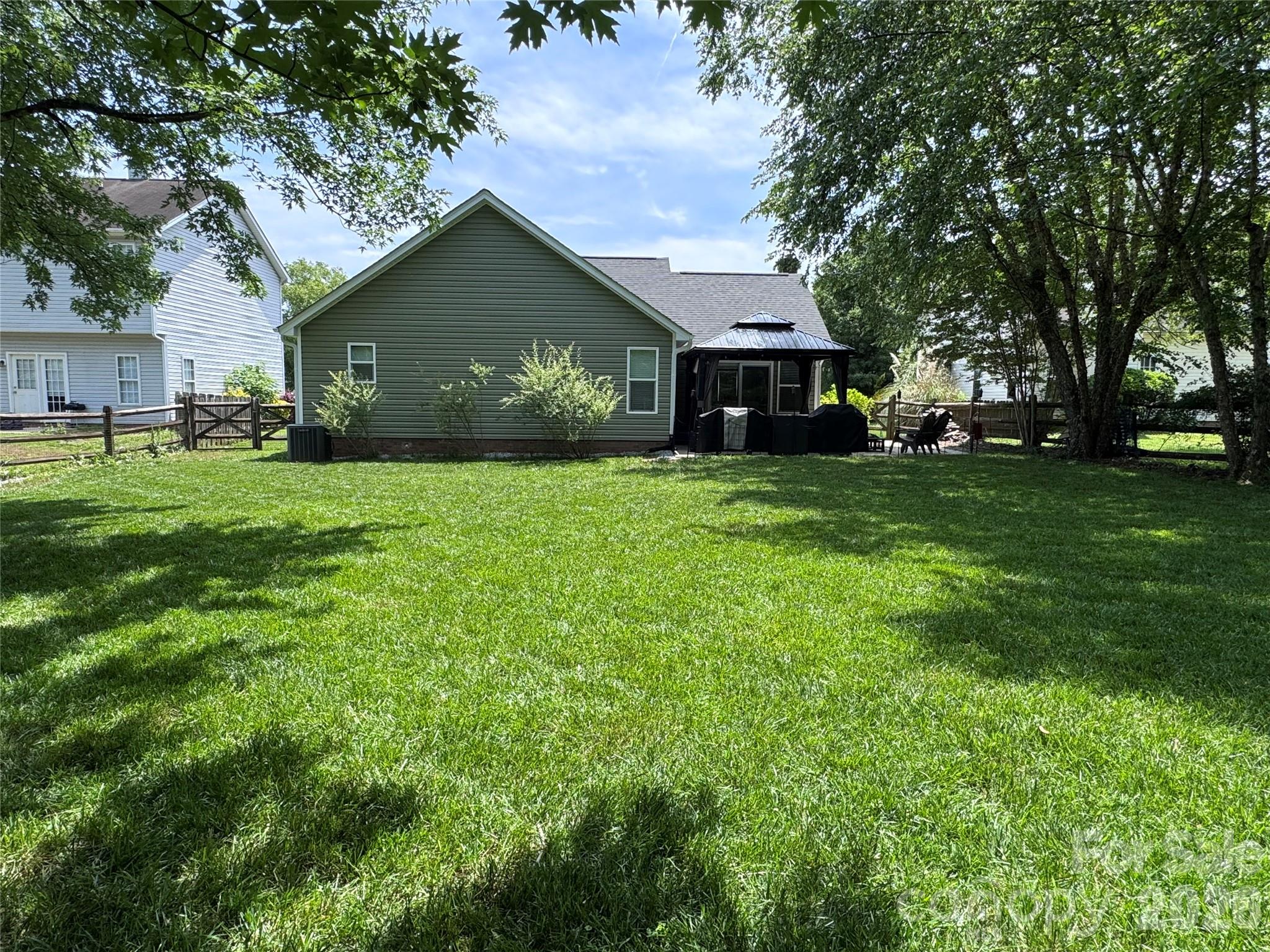 3930 Huntmeadow Drive — Charlotte