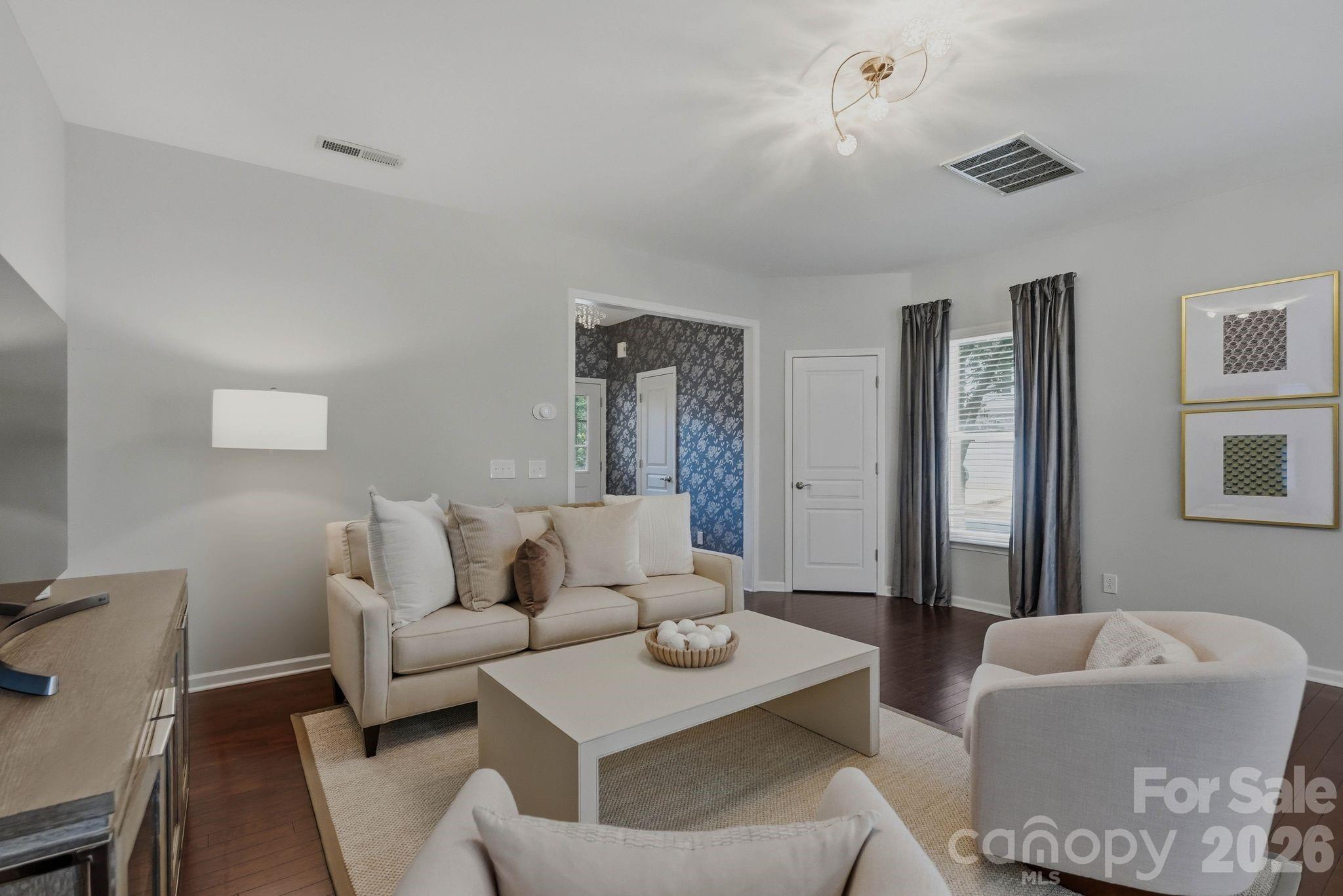 2403 Diplomat Lane — Charlotte
