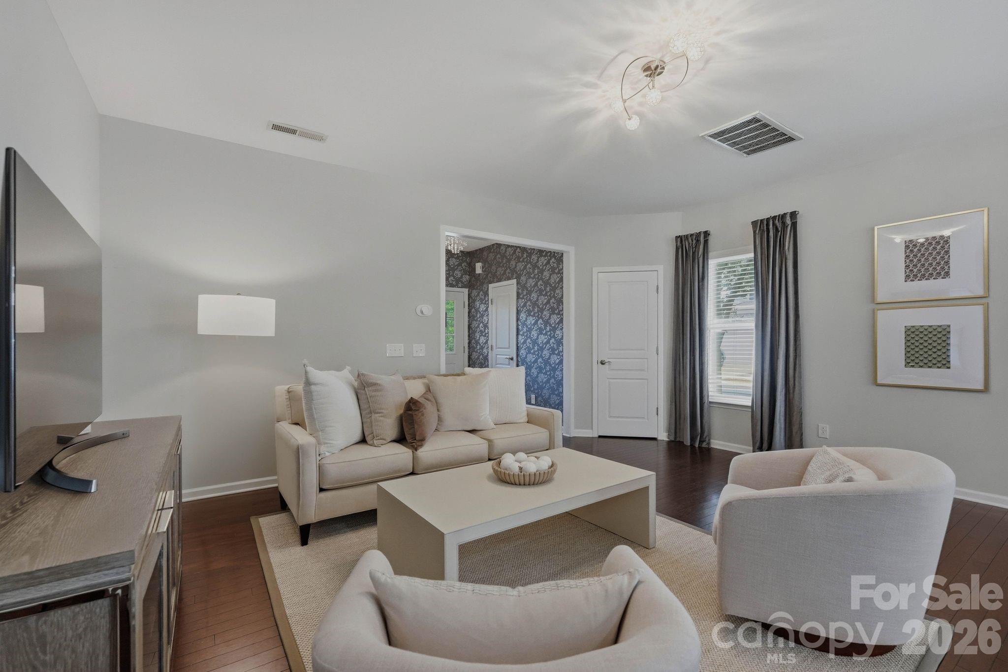 2403 Diplomat Lane — Charlotte