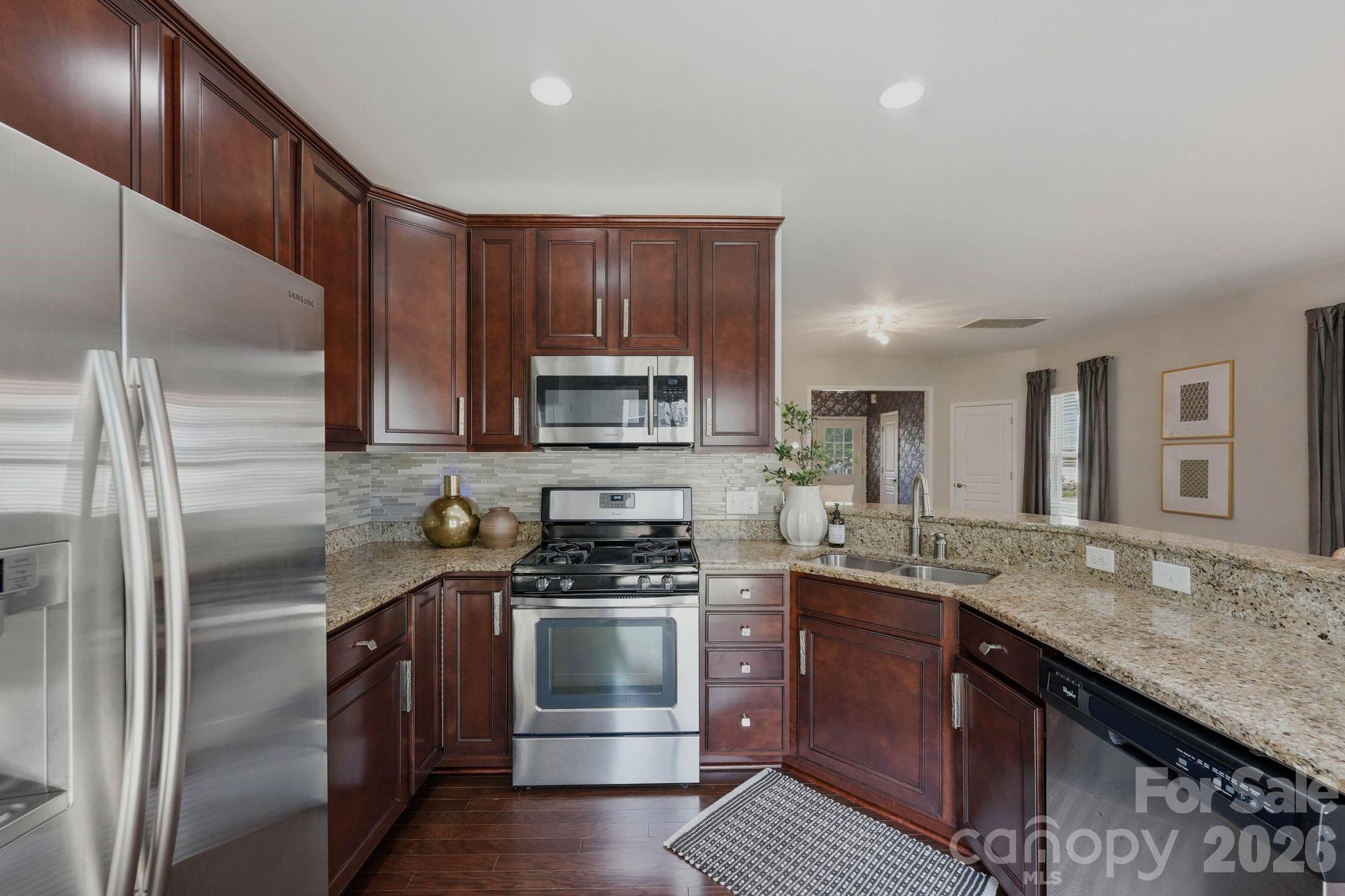 2403 Diplomat Lane — Charlotte