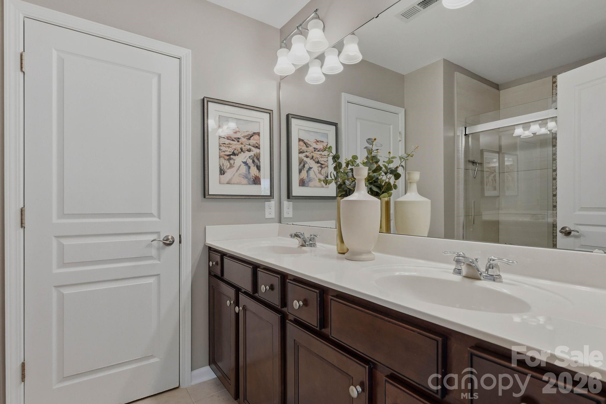 2403 Diplomat Lane — Charlotte