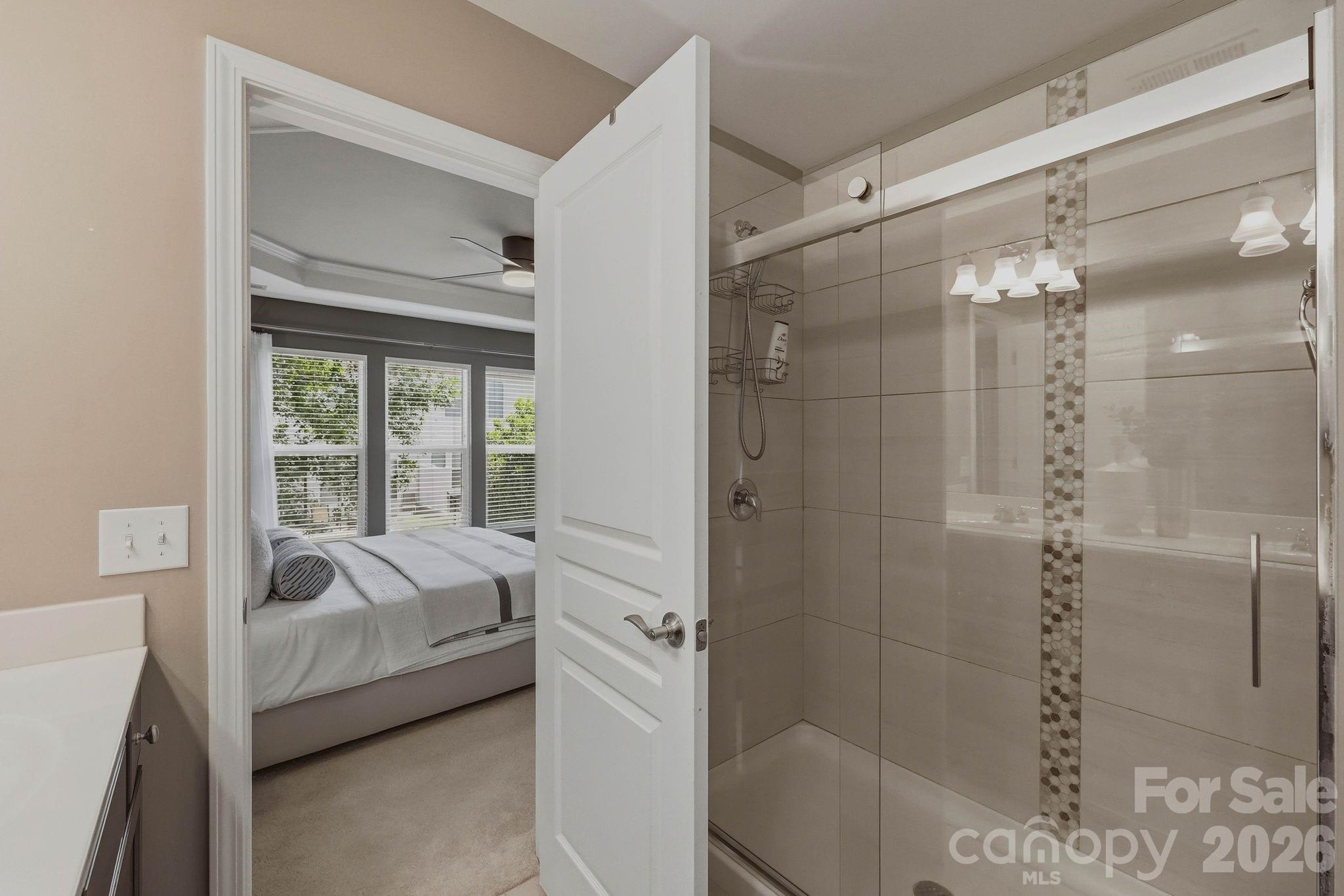 2403 Diplomat Lane — Charlotte