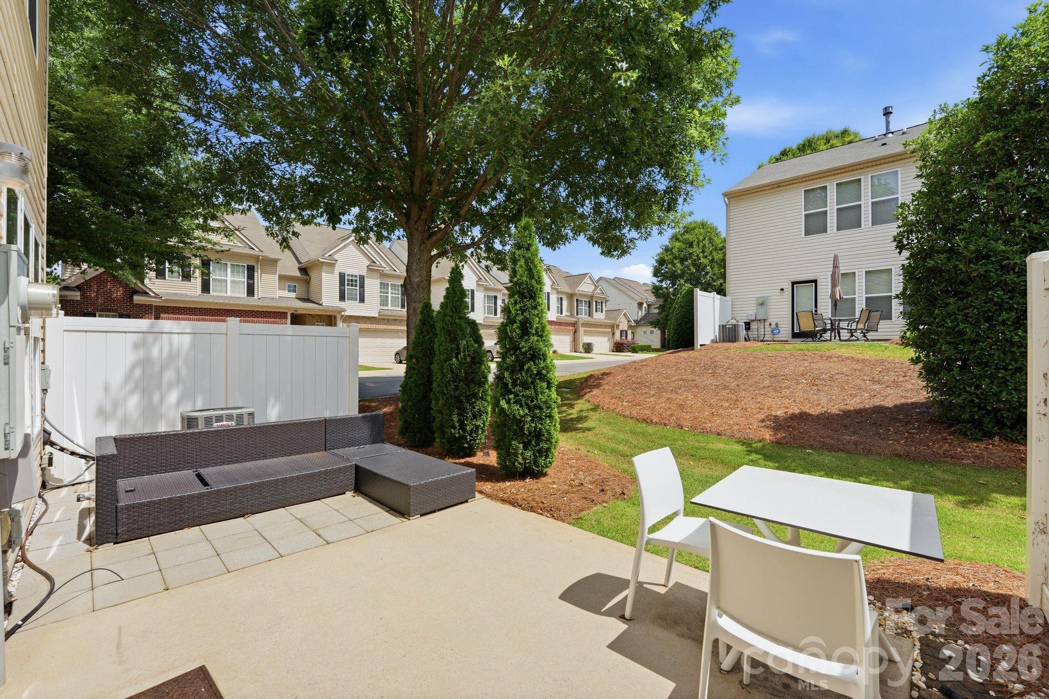 2403 Diplomat Lane — Charlotte