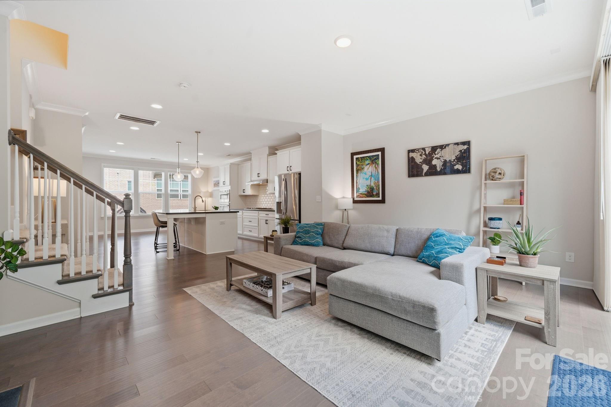 507 Upper Stone Circle — Charlotte