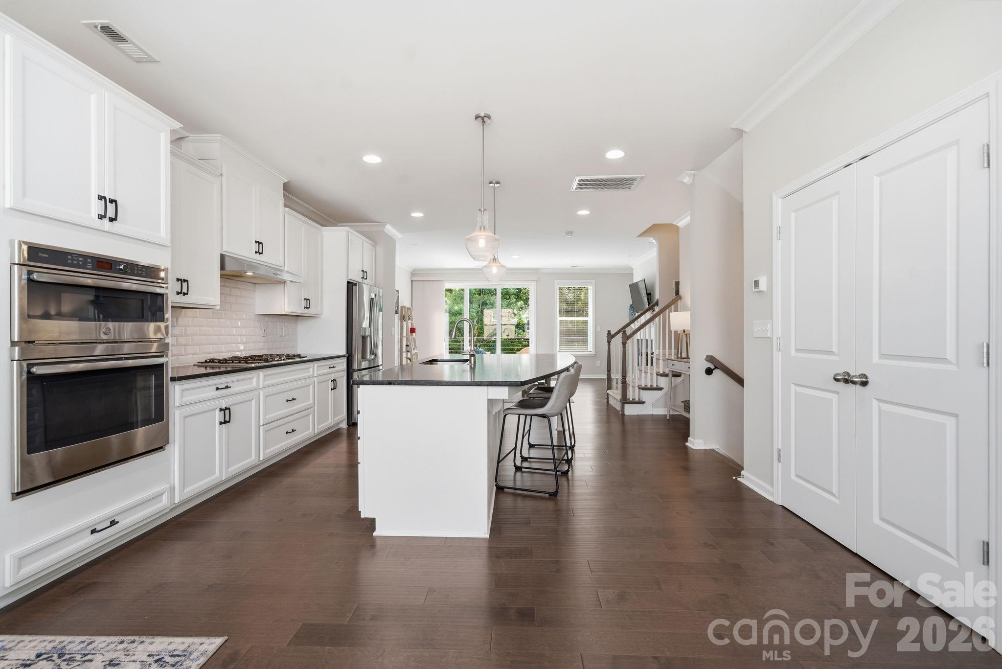 507 Upper Stone Circle — Charlotte