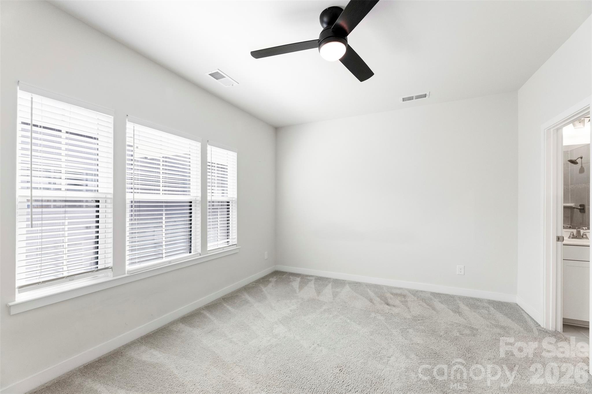 1049 Simcoe Lane — Charlotte