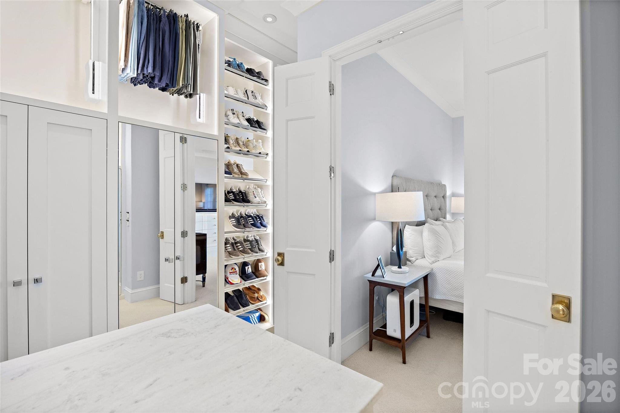 182 Cherokee Road — Charlotte