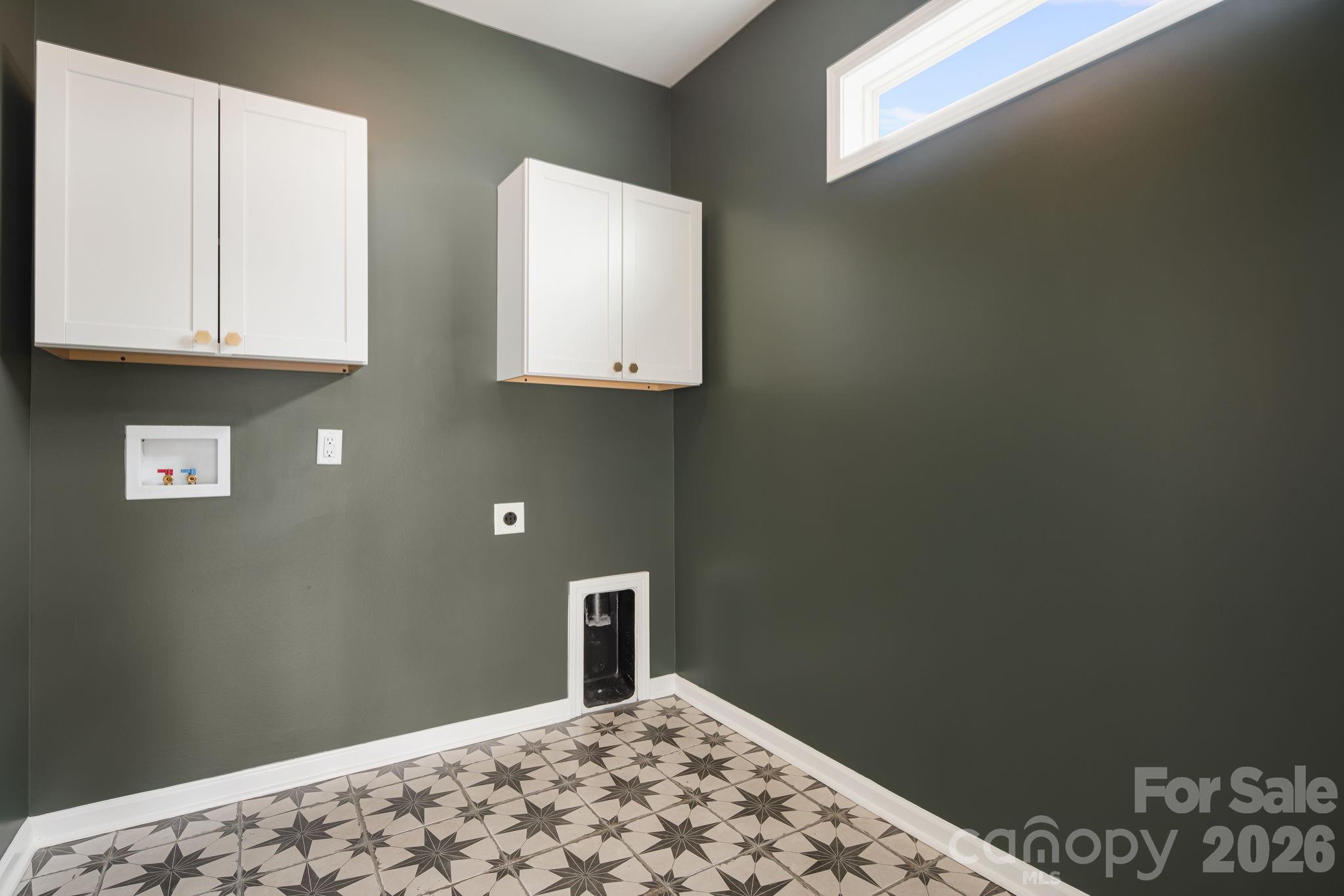190 Water Leaf Drive — Weaverville
