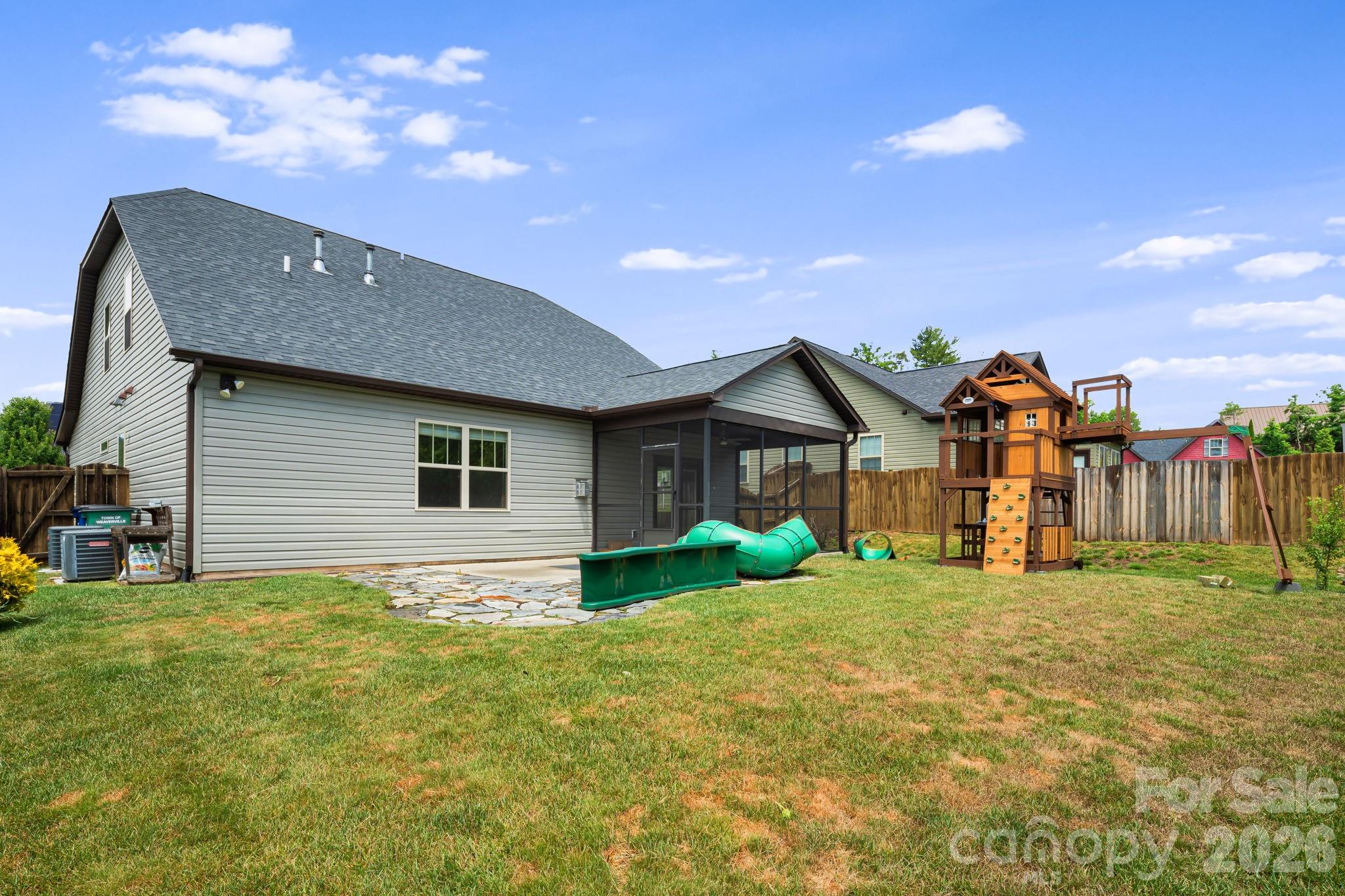 190 Water Leaf Drive — Weaverville