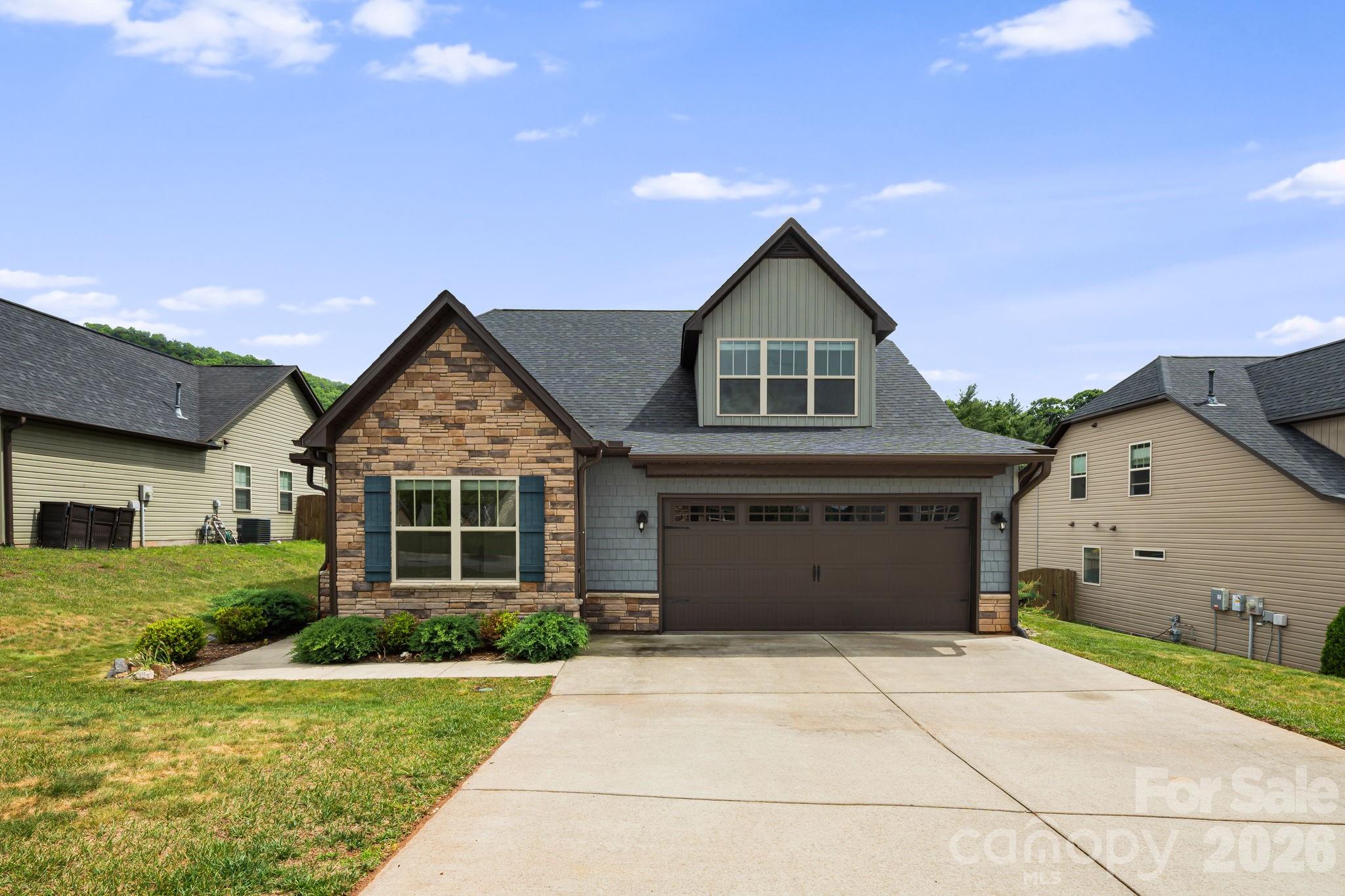 190 Water Leaf Drive — Weaverville