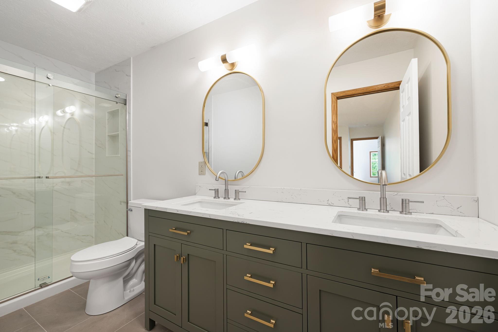 100 Woven Cloud Lane — Waynesville
