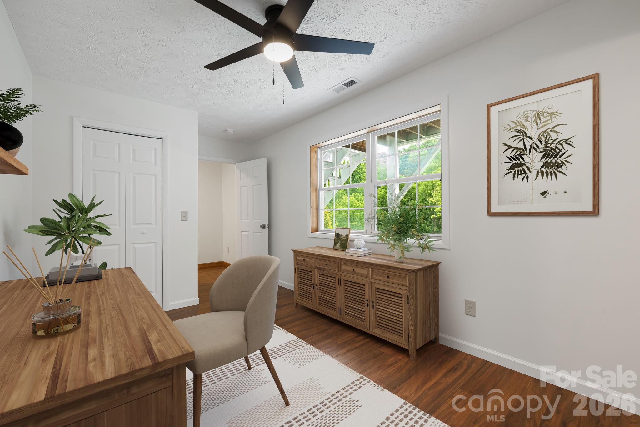 100 Woven Cloud Lane — Waynesville