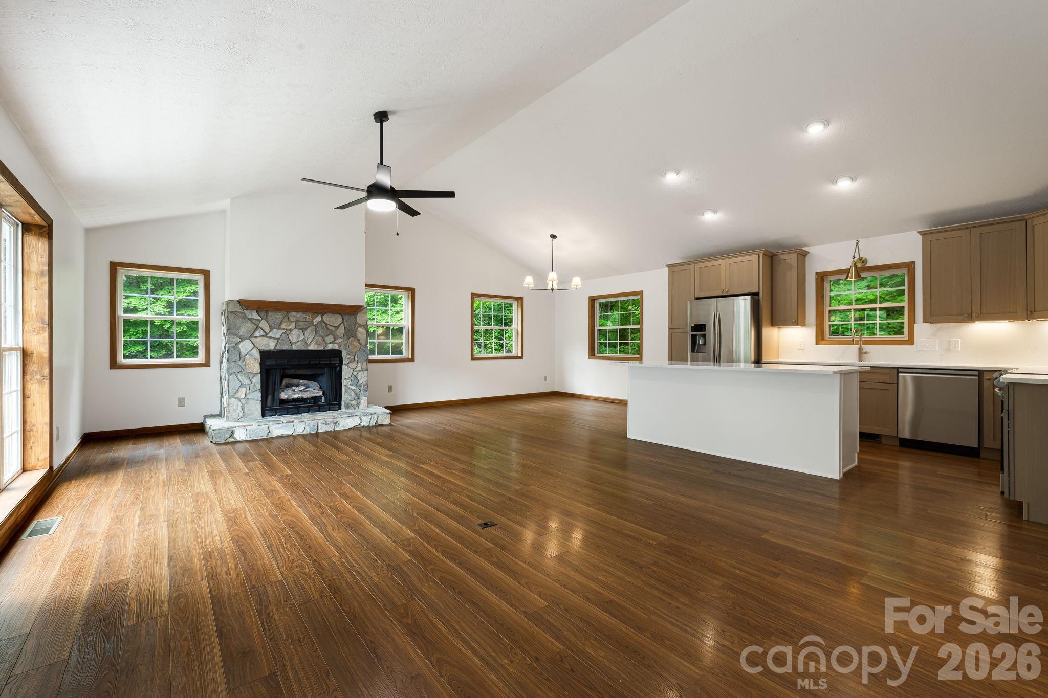 100 Woven Cloud Lane — Waynesville