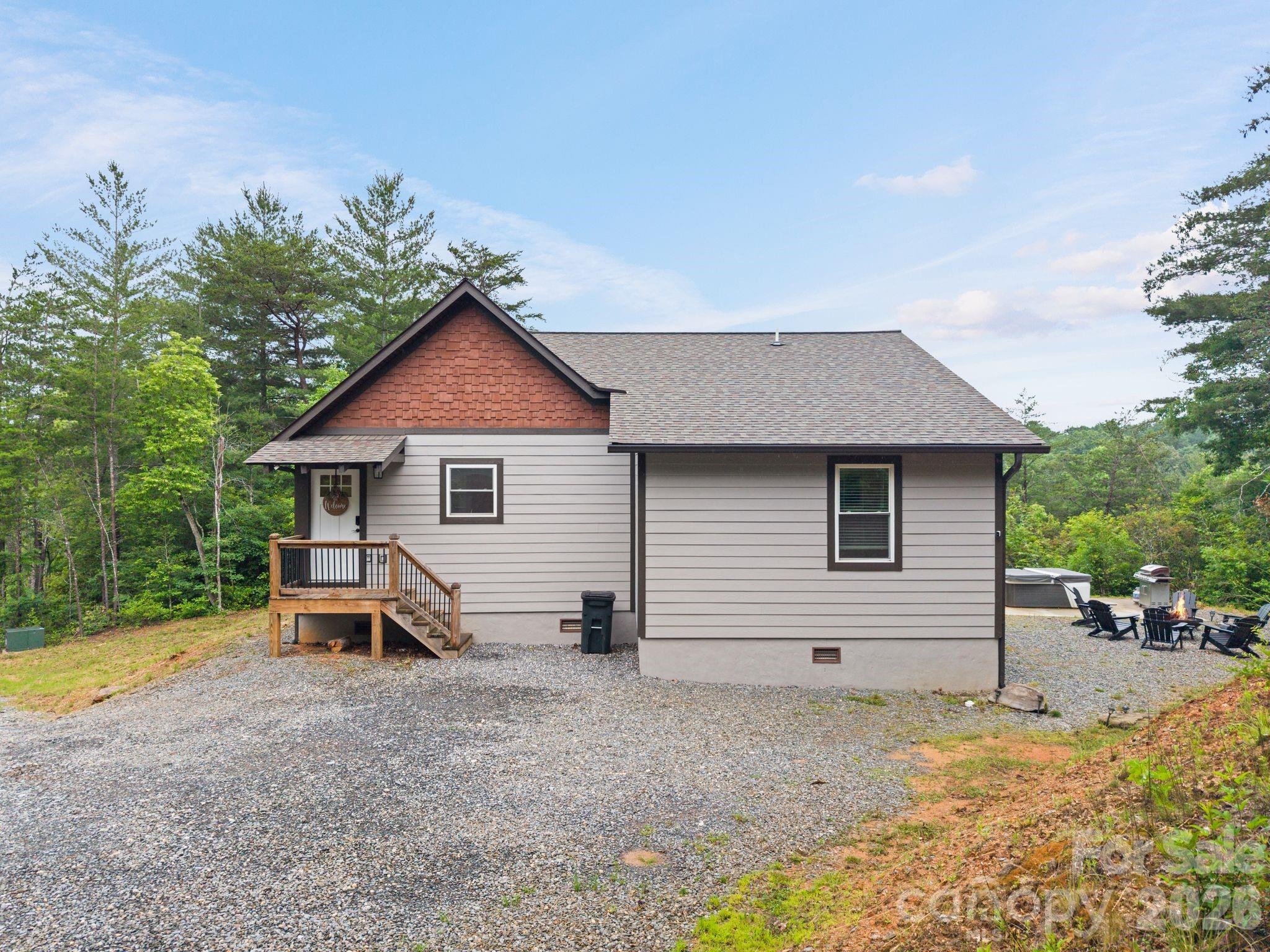 79 Trillium Way — Bryson City