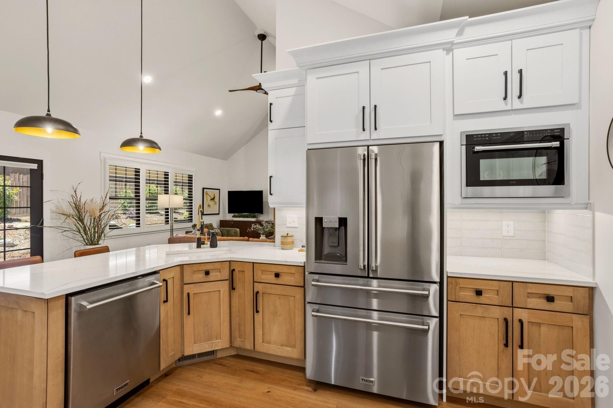 710 Knollwood Drive — Hendersonville