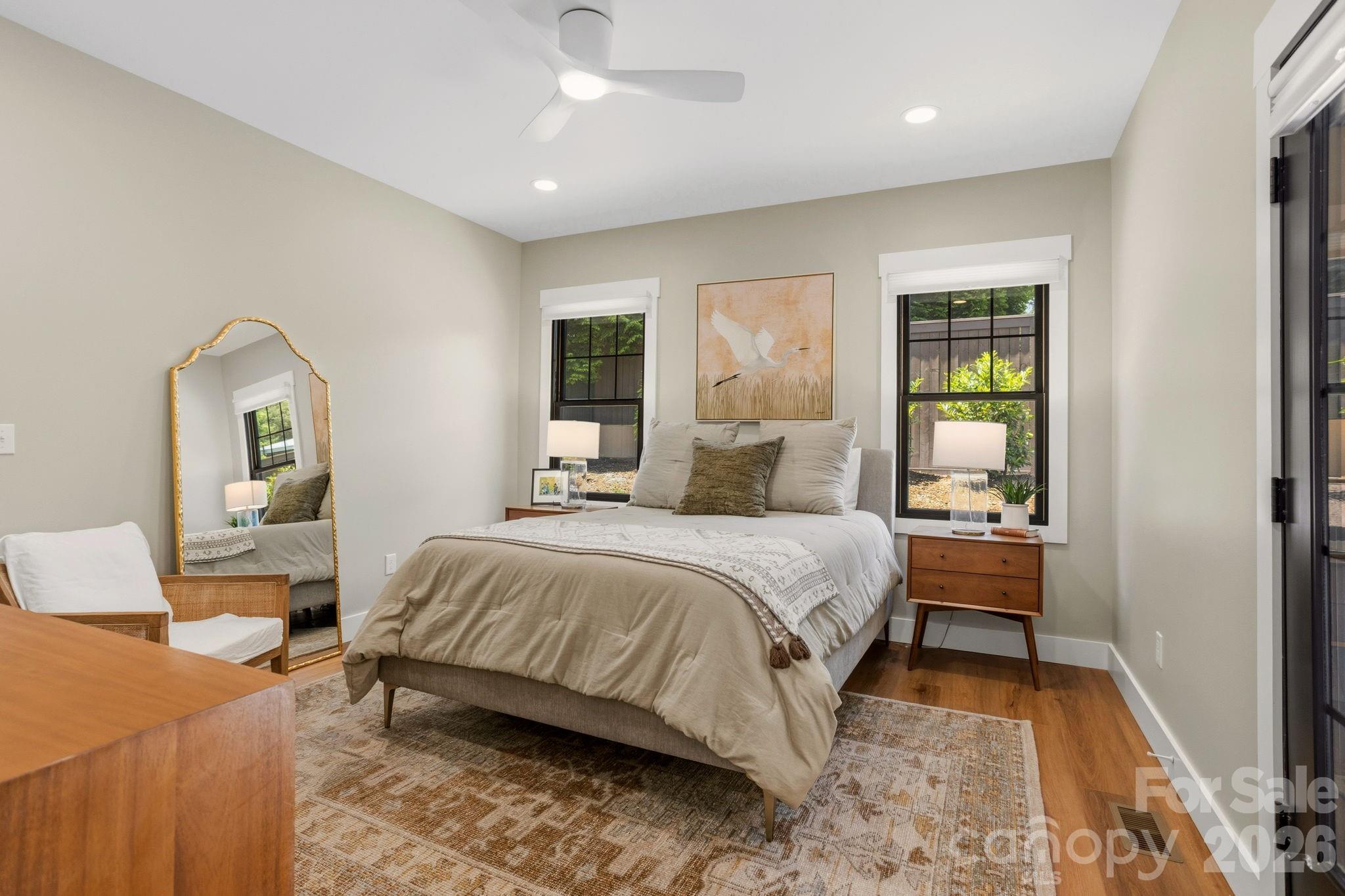710 Knollwood Drive — Hendersonville