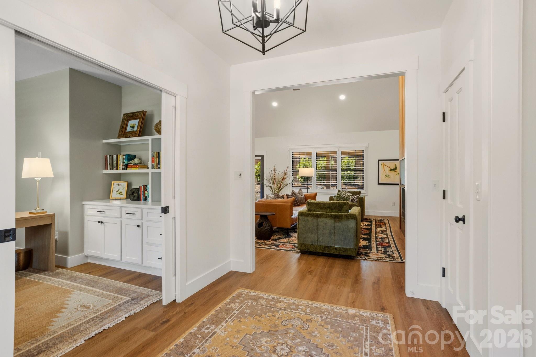 710 Knollwood Drive — Hendersonville