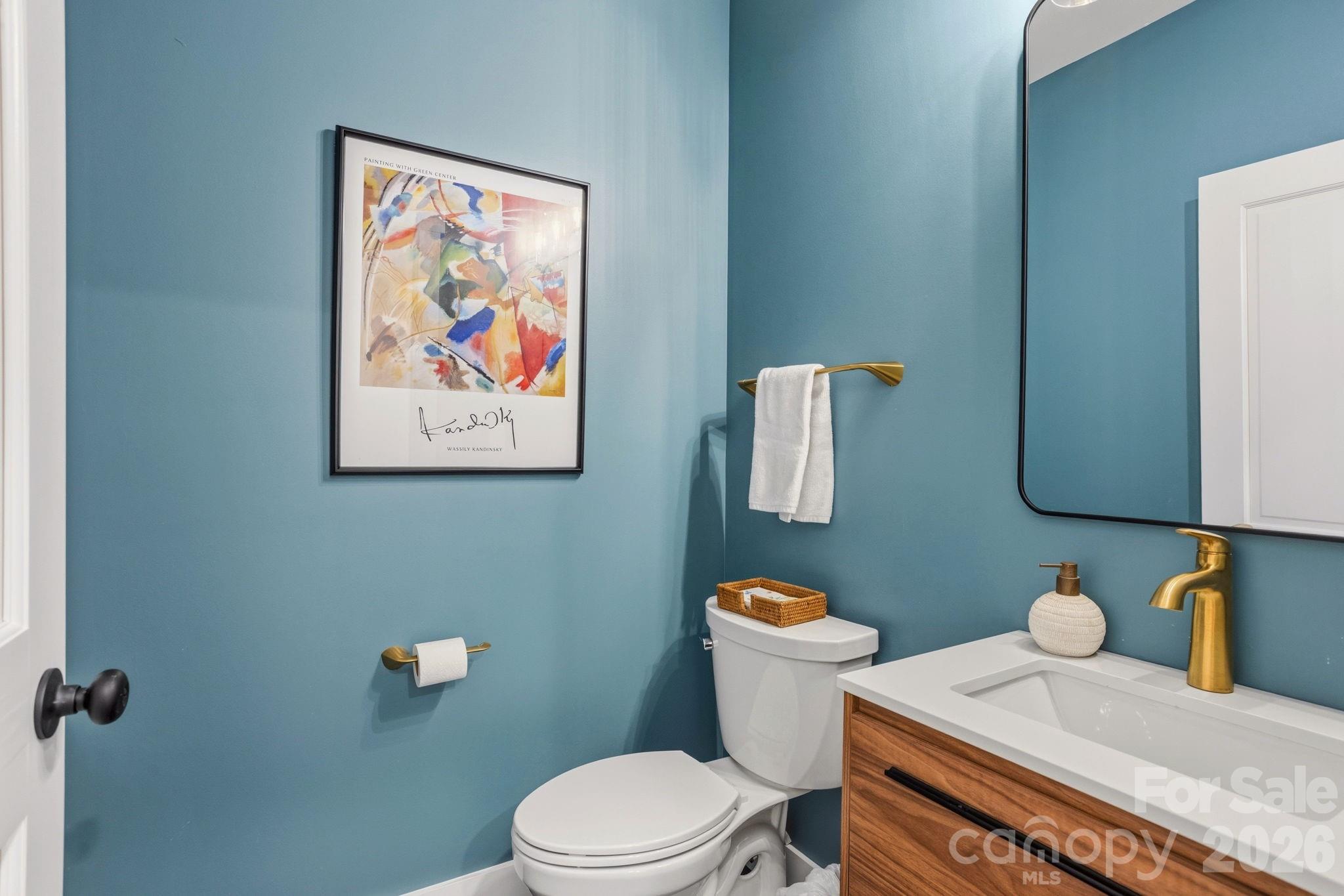 710 Knollwood Drive — Hendersonville