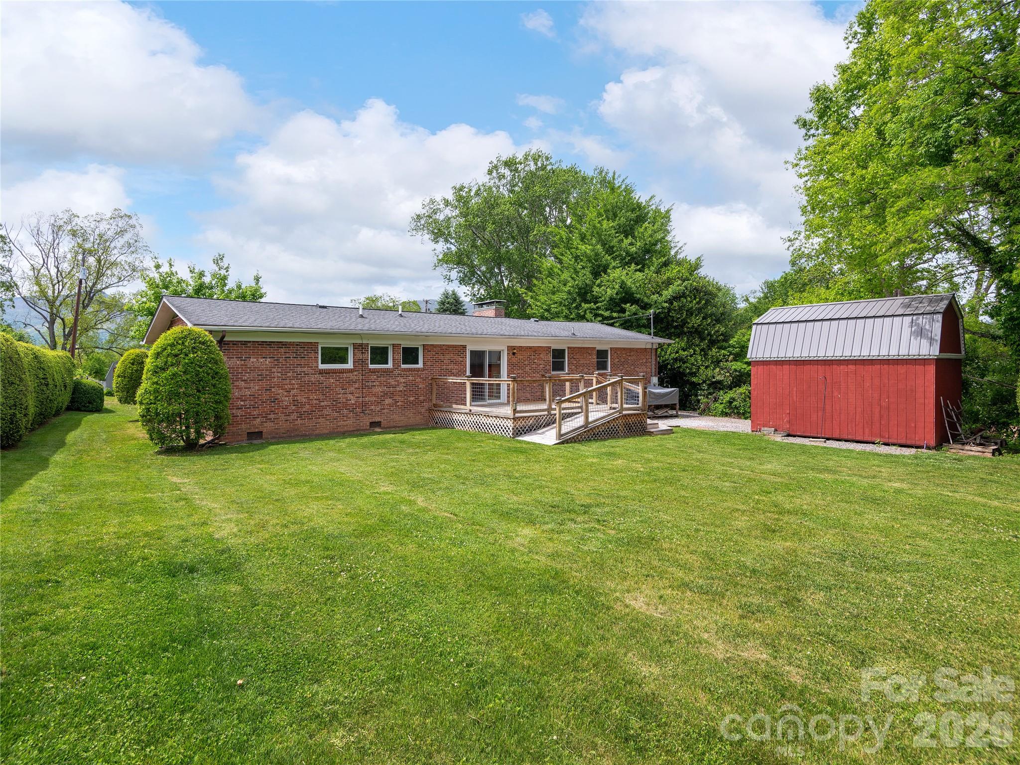 125 Playground Court — Waynesville