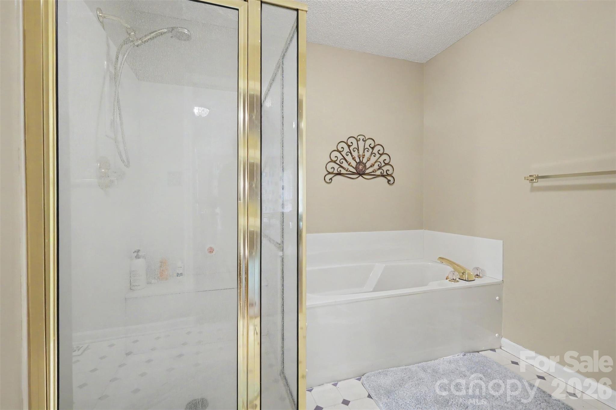 104 Provincial Road — Gastonia