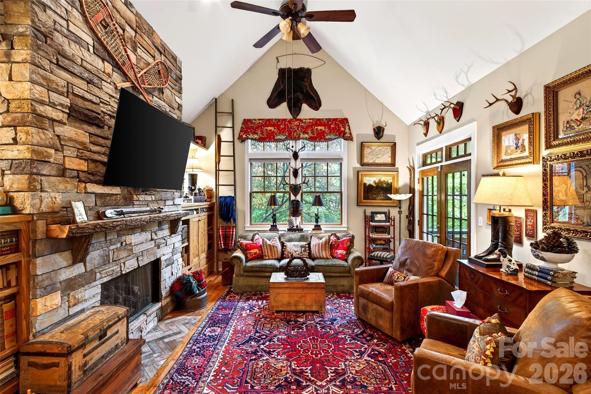 52 Cheshire Drive — Black Mountain
