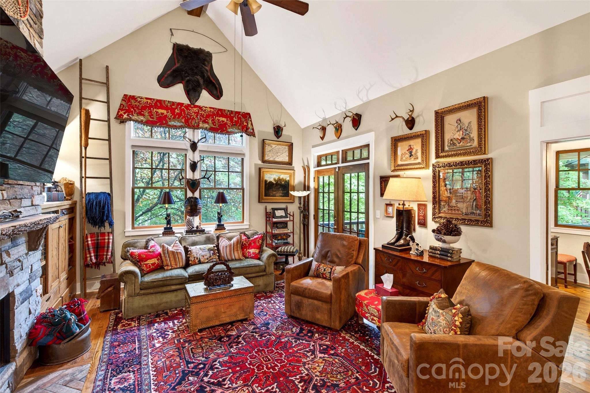 52 Cheshire Drive — Black Mountain