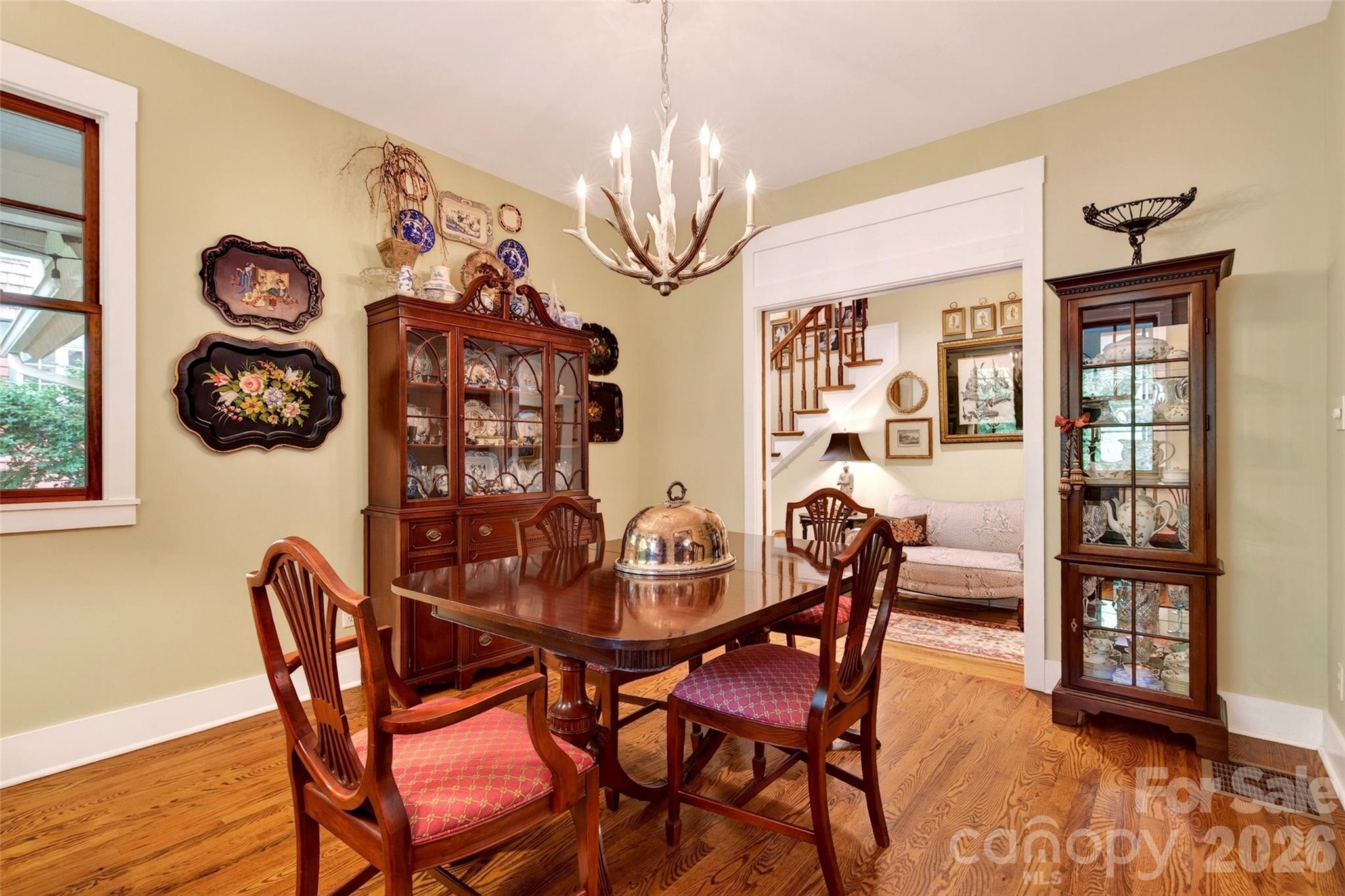 52 Cheshire Drive — Black Mountain
