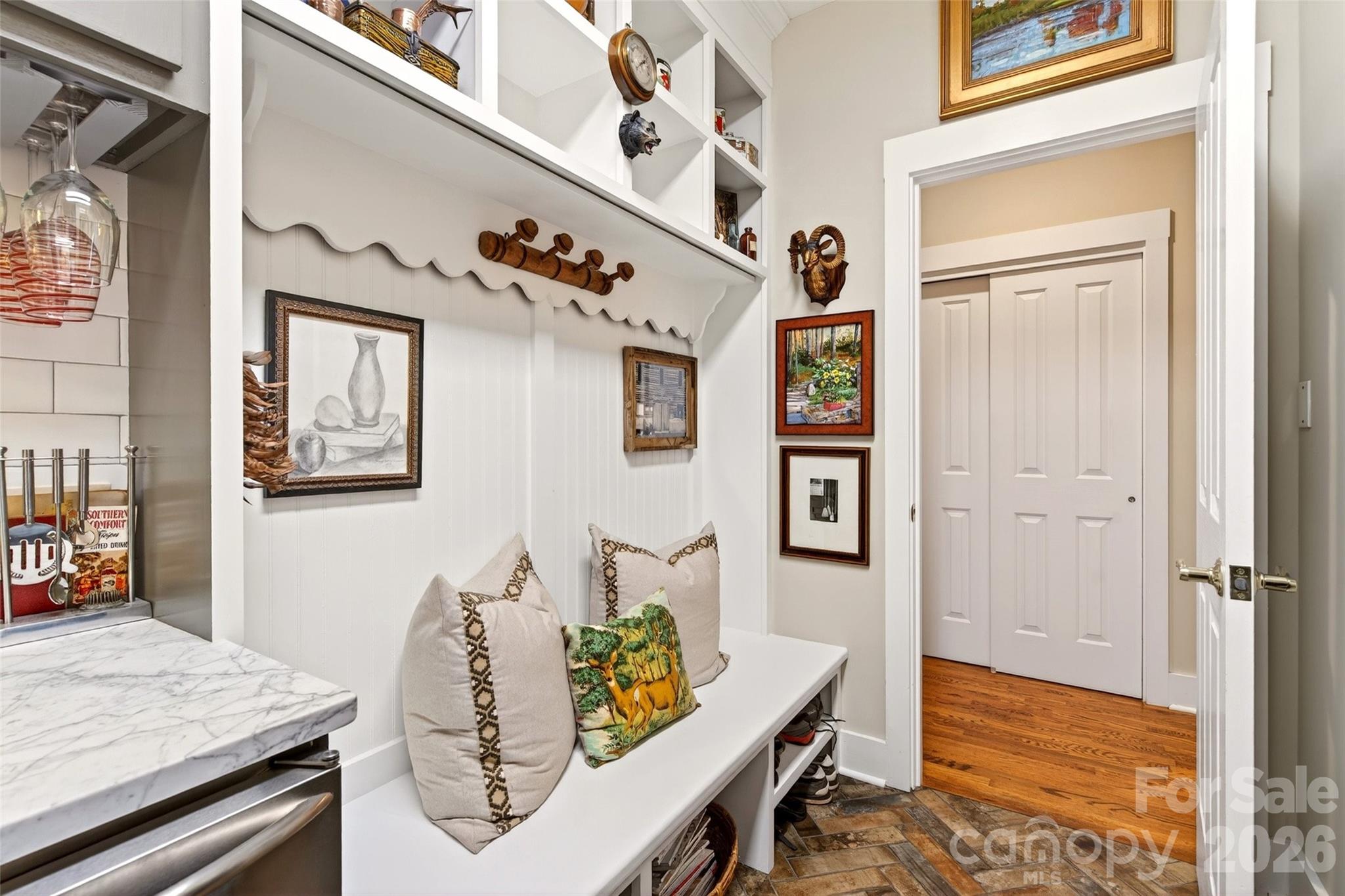52 Cheshire Drive — Black Mountain