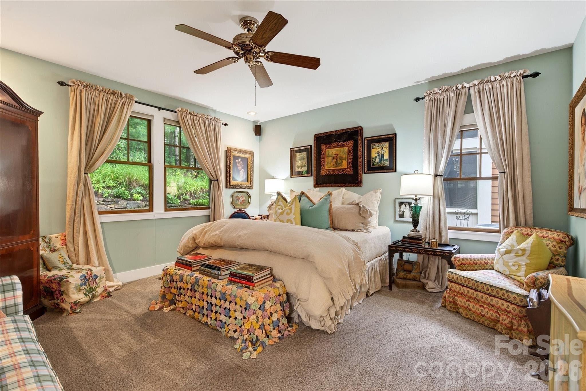 52 Cheshire Drive — Black Mountain