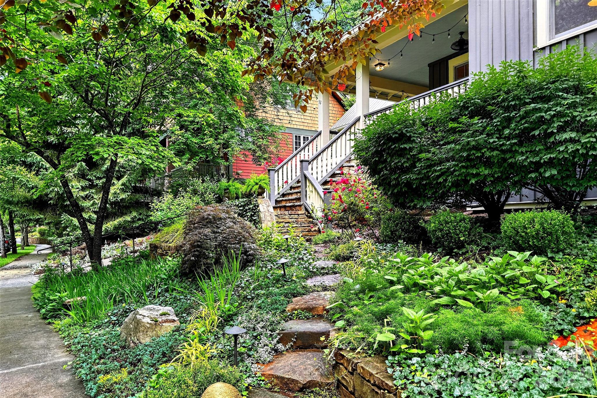 52 Cheshire Drive — Black Mountain