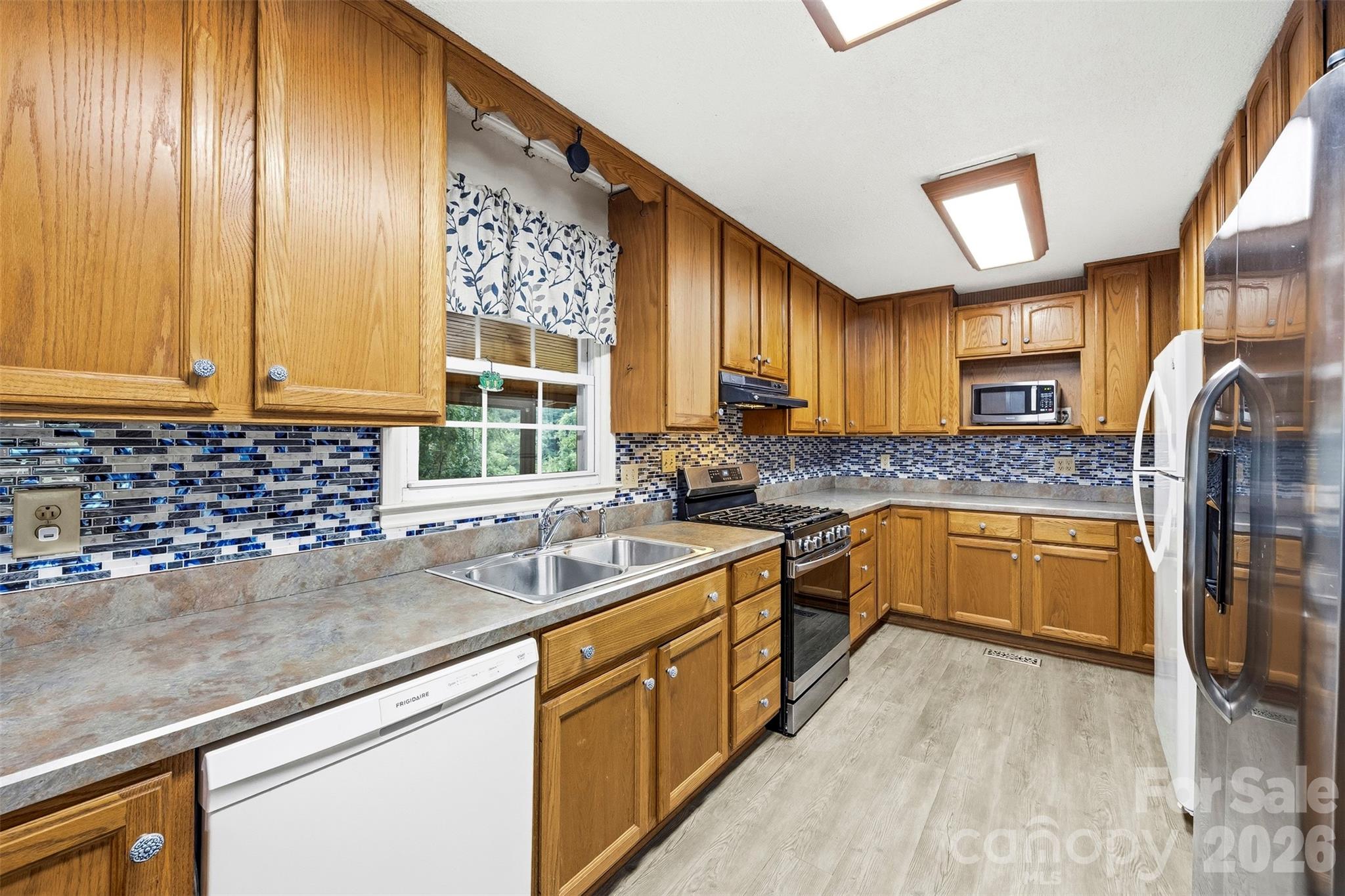 102 Stacybrook Drive SE — Concord
