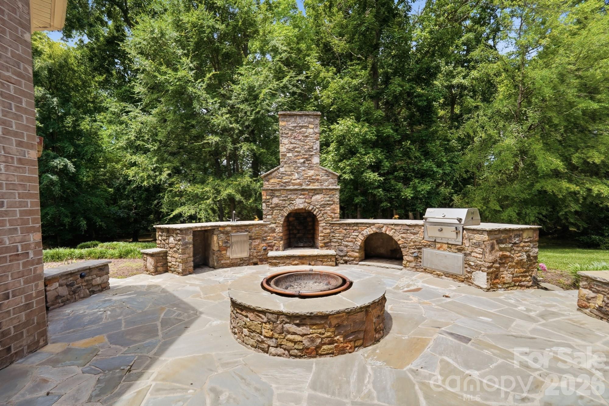 2016 Autumn Blossom Lane — Waxhaw