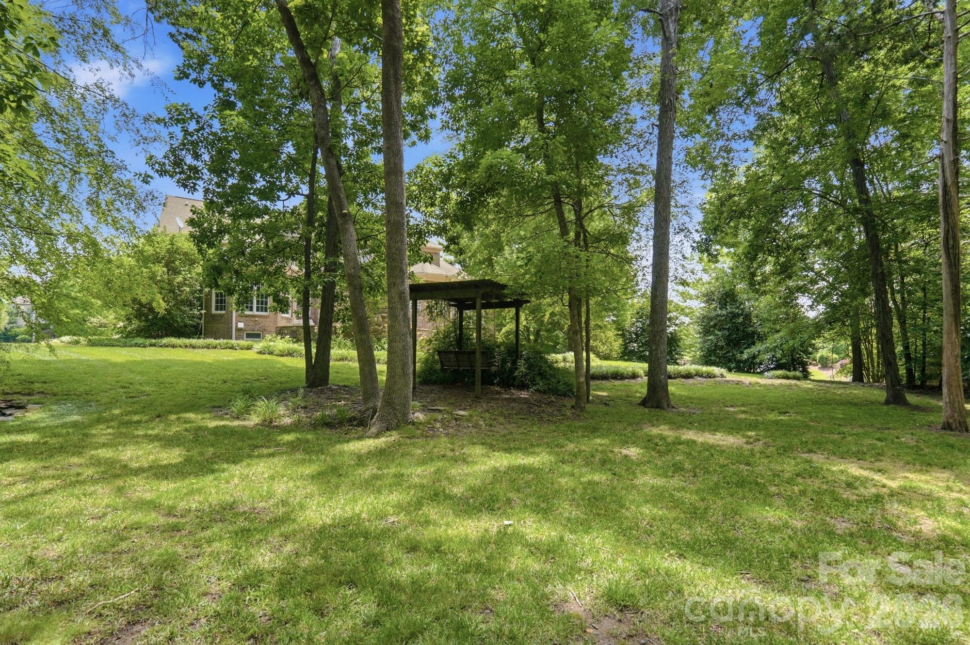 2016 Autumn Blossom Lane — Waxhaw