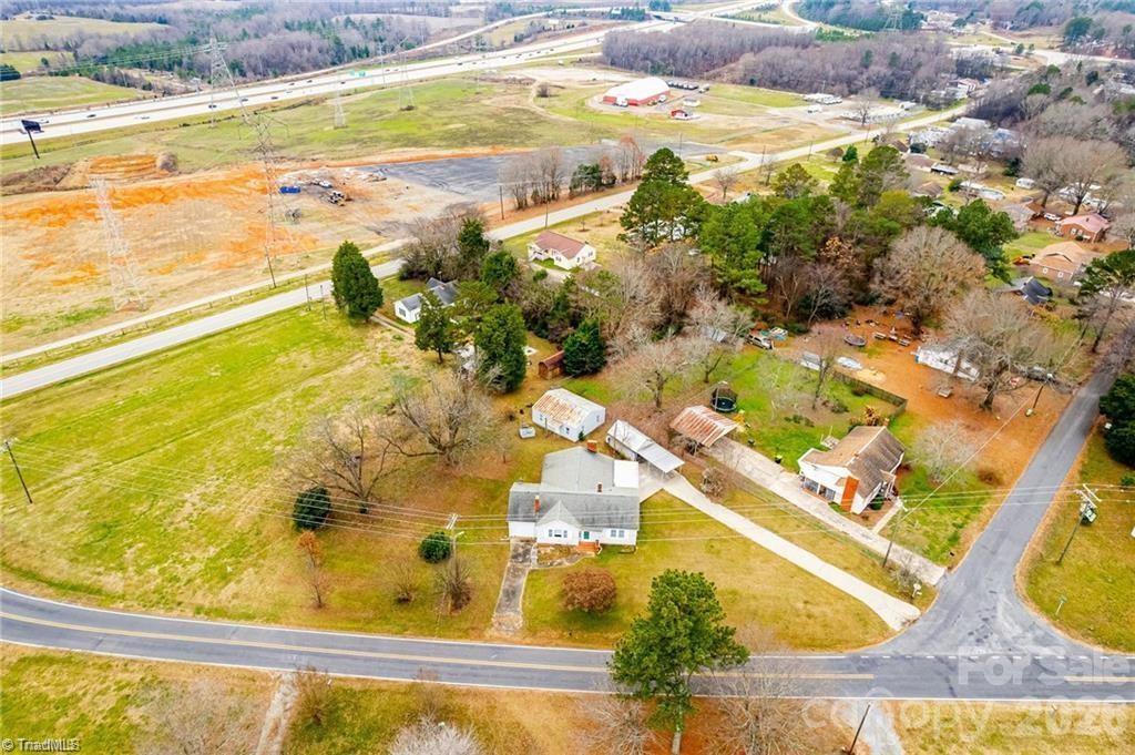165 Lakeview Church Road — Linwood