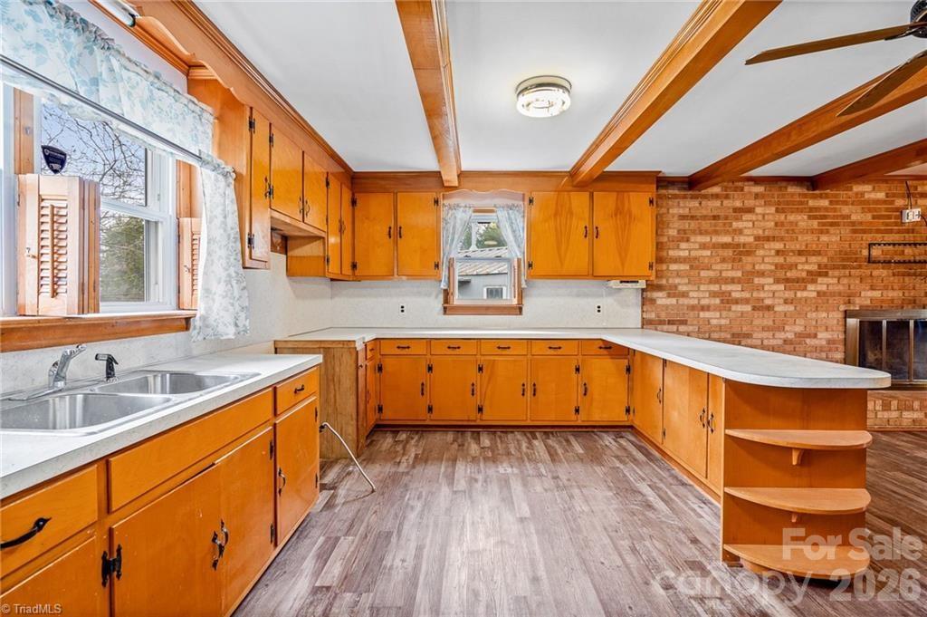 165 Lakeview Church Road — Linwood