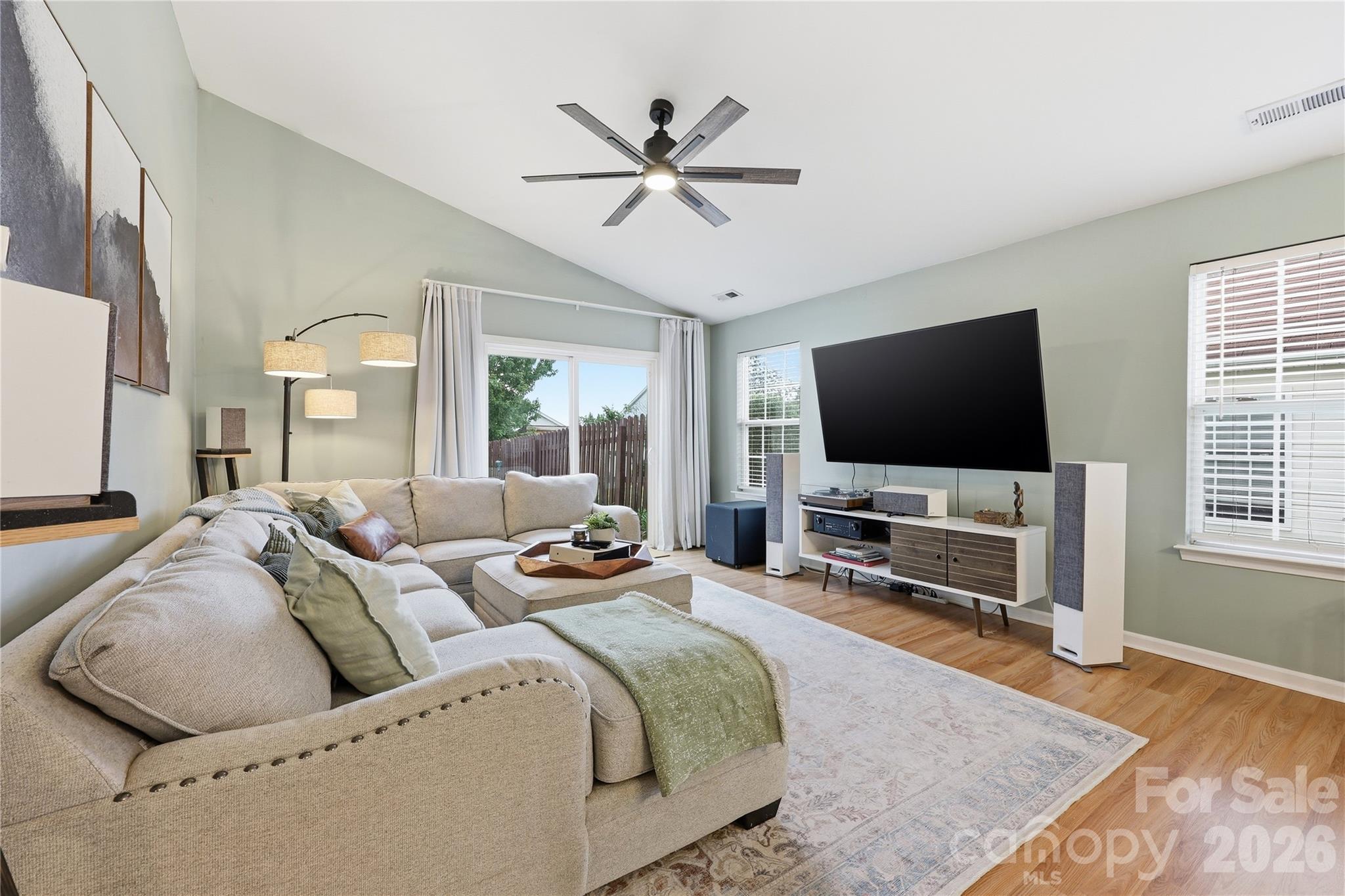 538 Railway Place SW — Concord