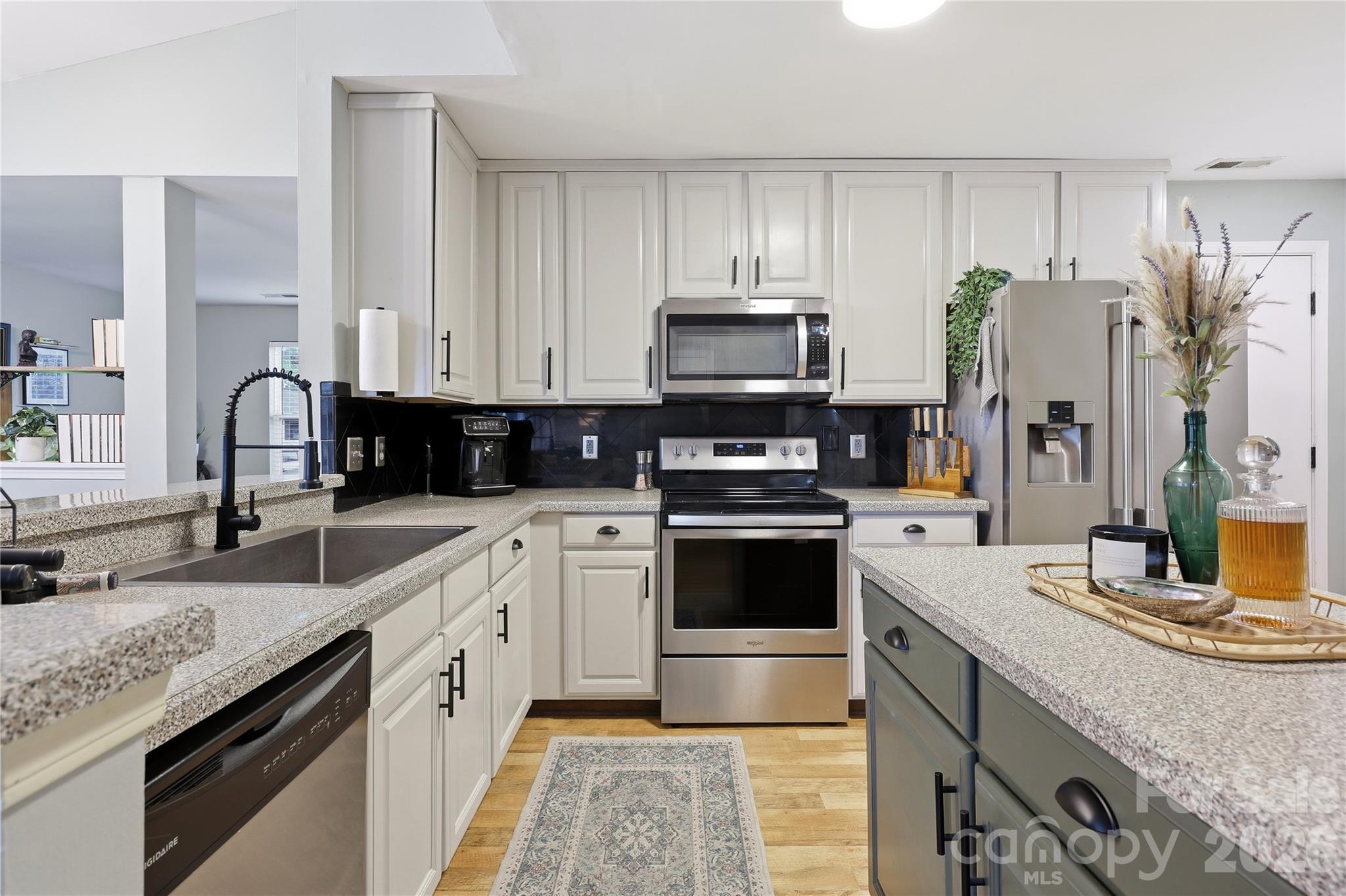 538 Railway Place SW — Concord