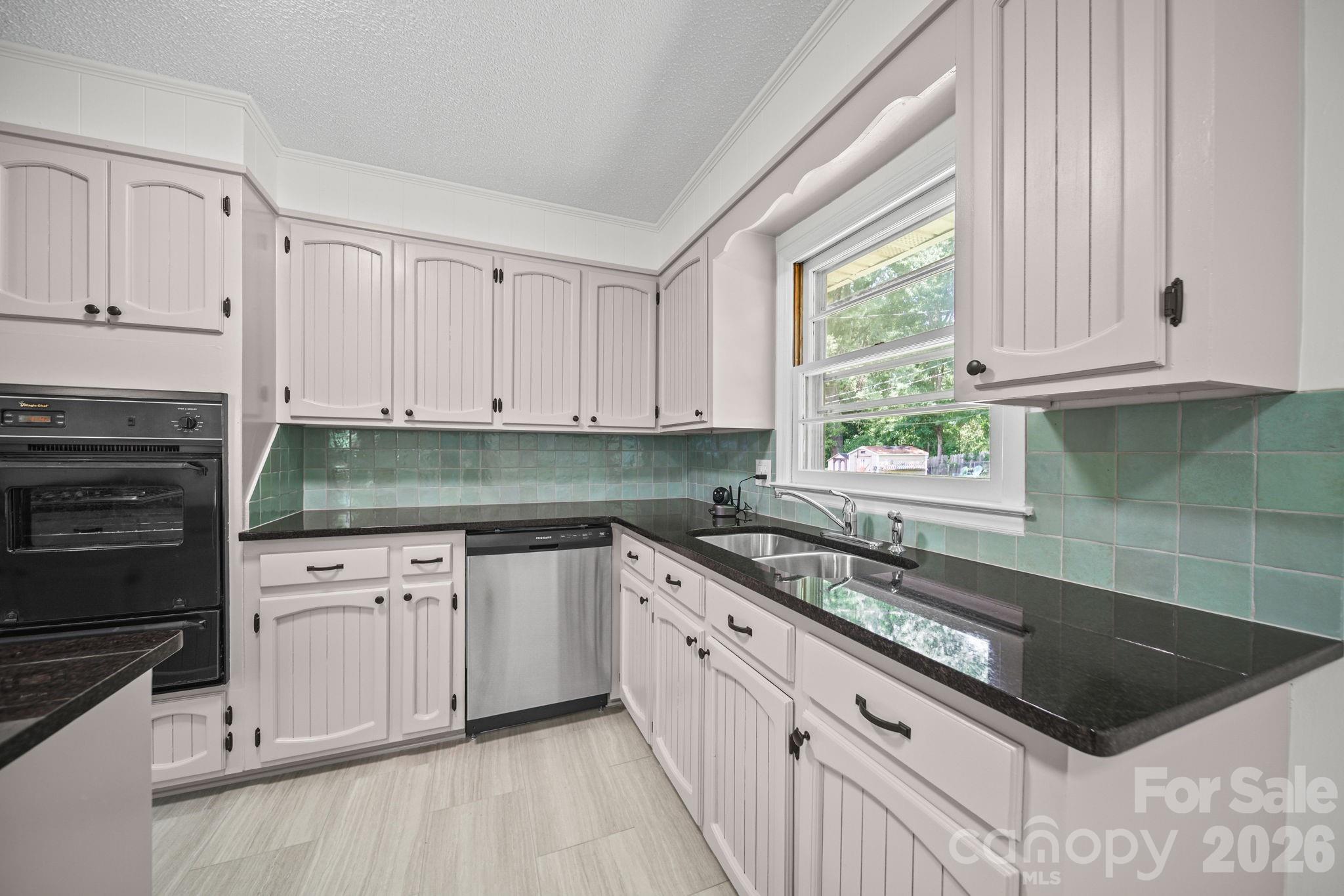 240 Nila Dawn Avenue — Gastonia